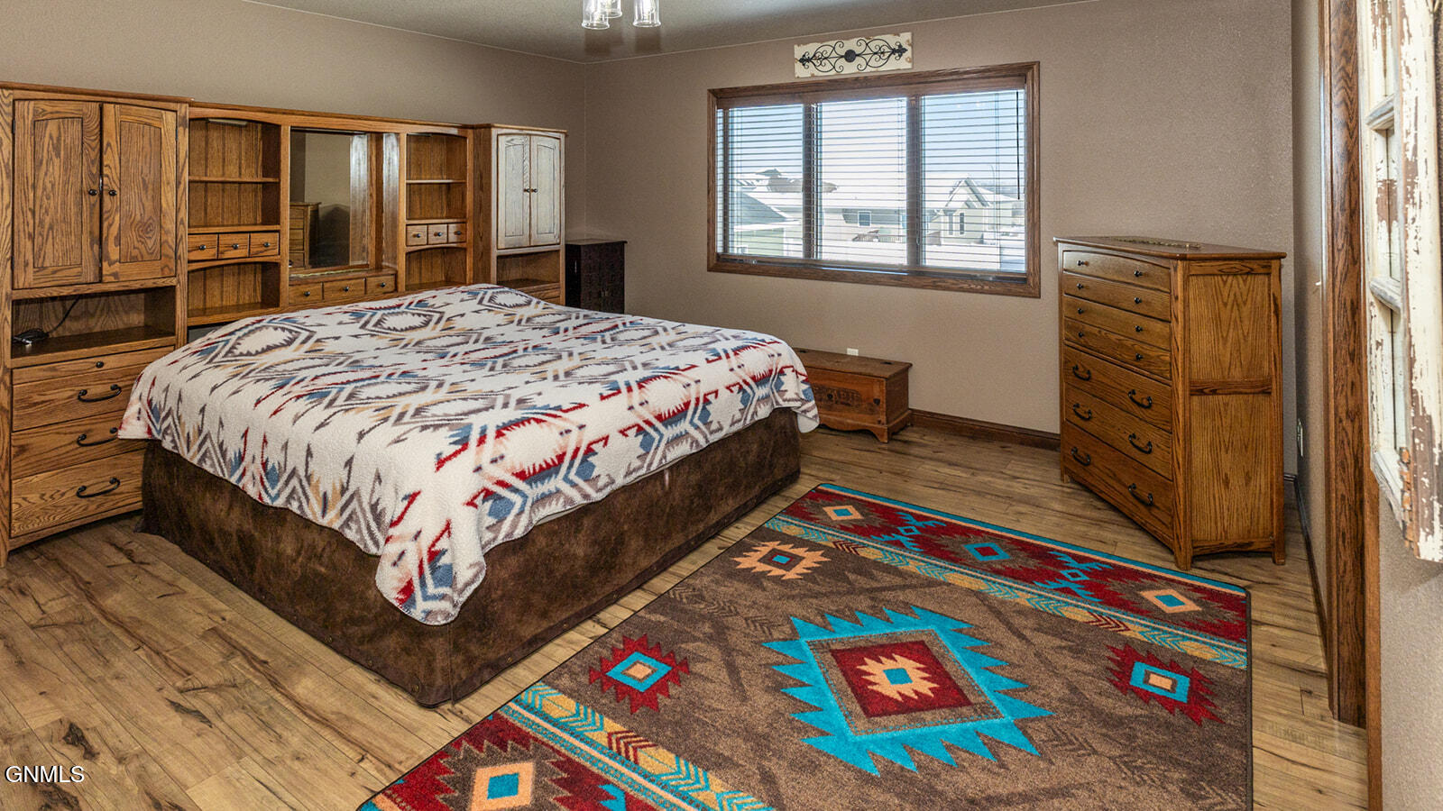 property viewer photo 15