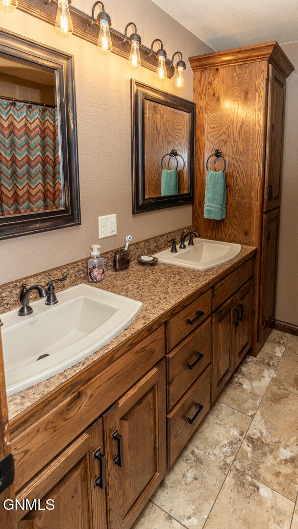 property viewer photo 17