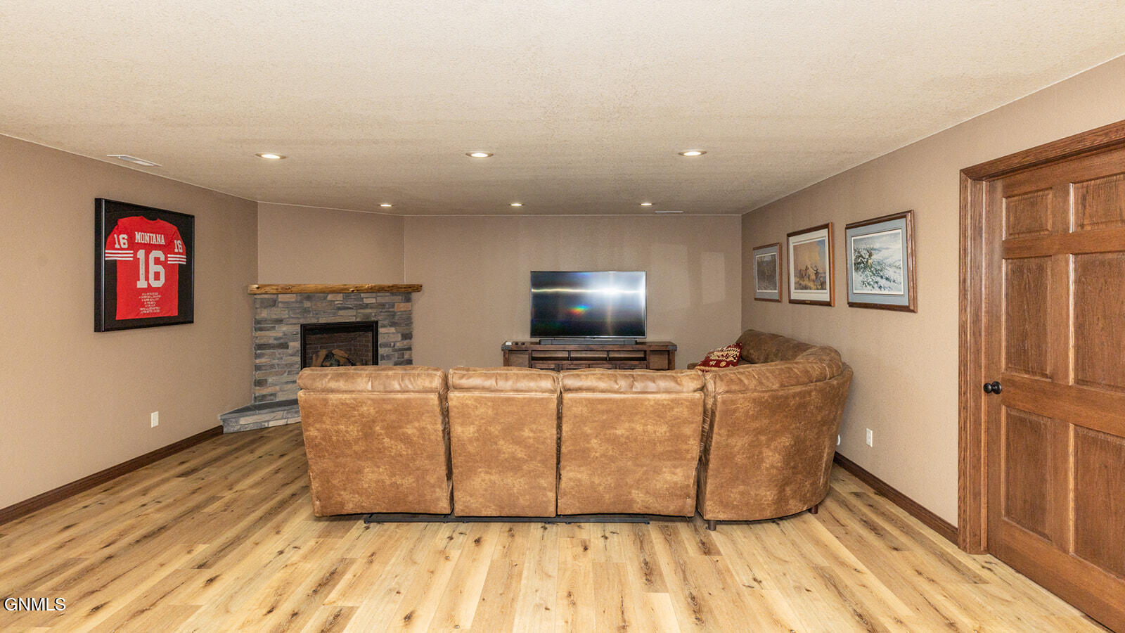 property viewer photo 29
