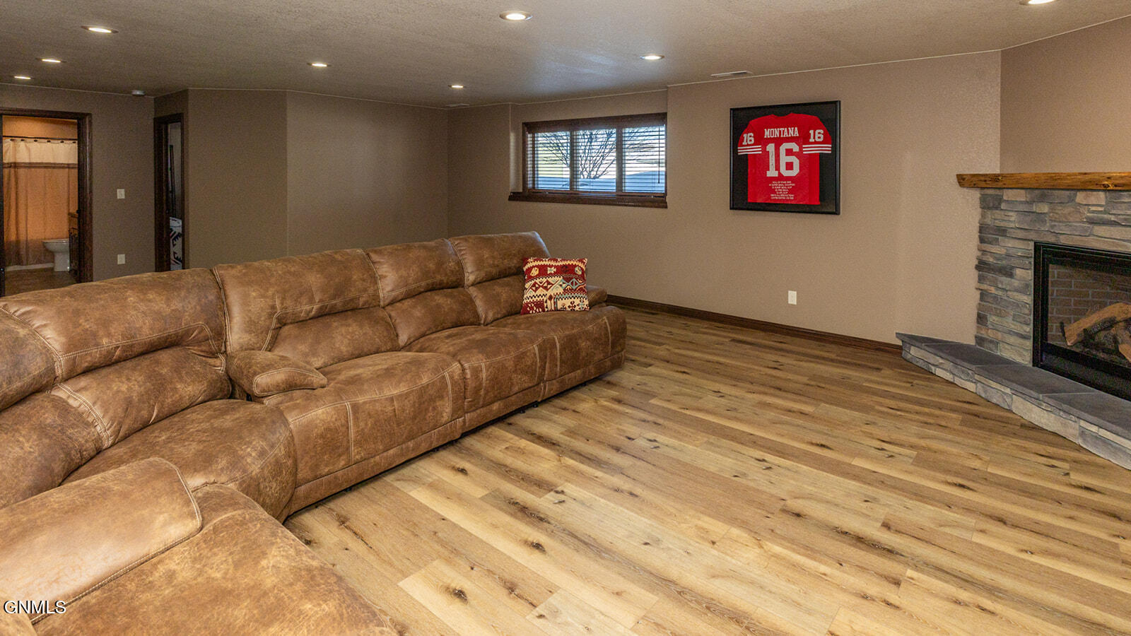 property viewer photo 30