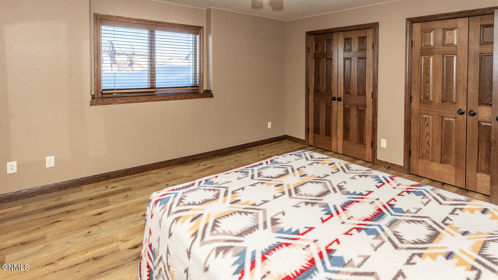 property viewer photo 34