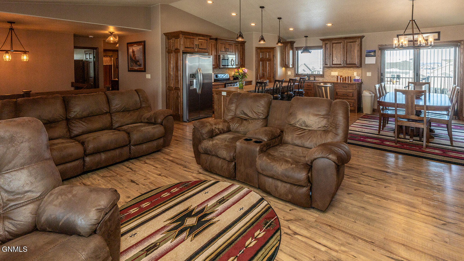 property viewer photo 4