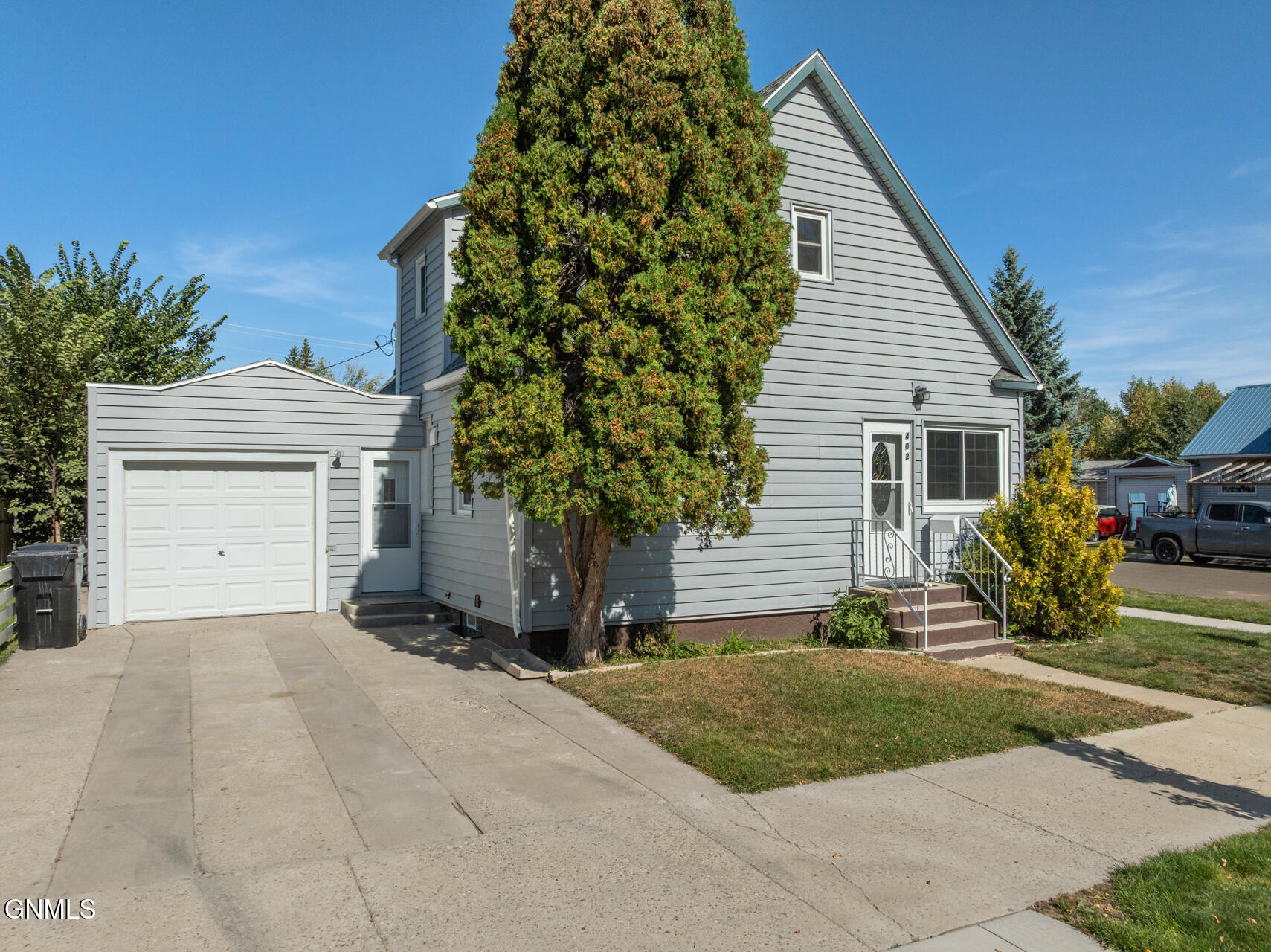 main property photo 0