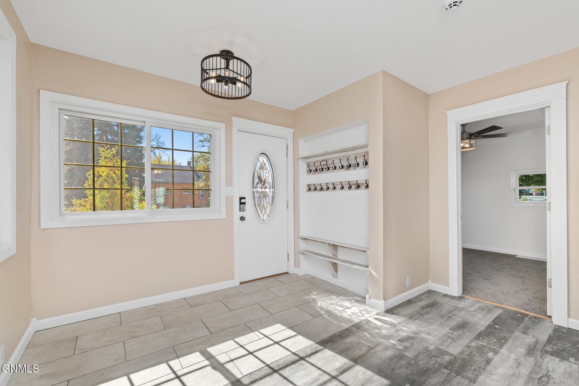 property viewer photo 16