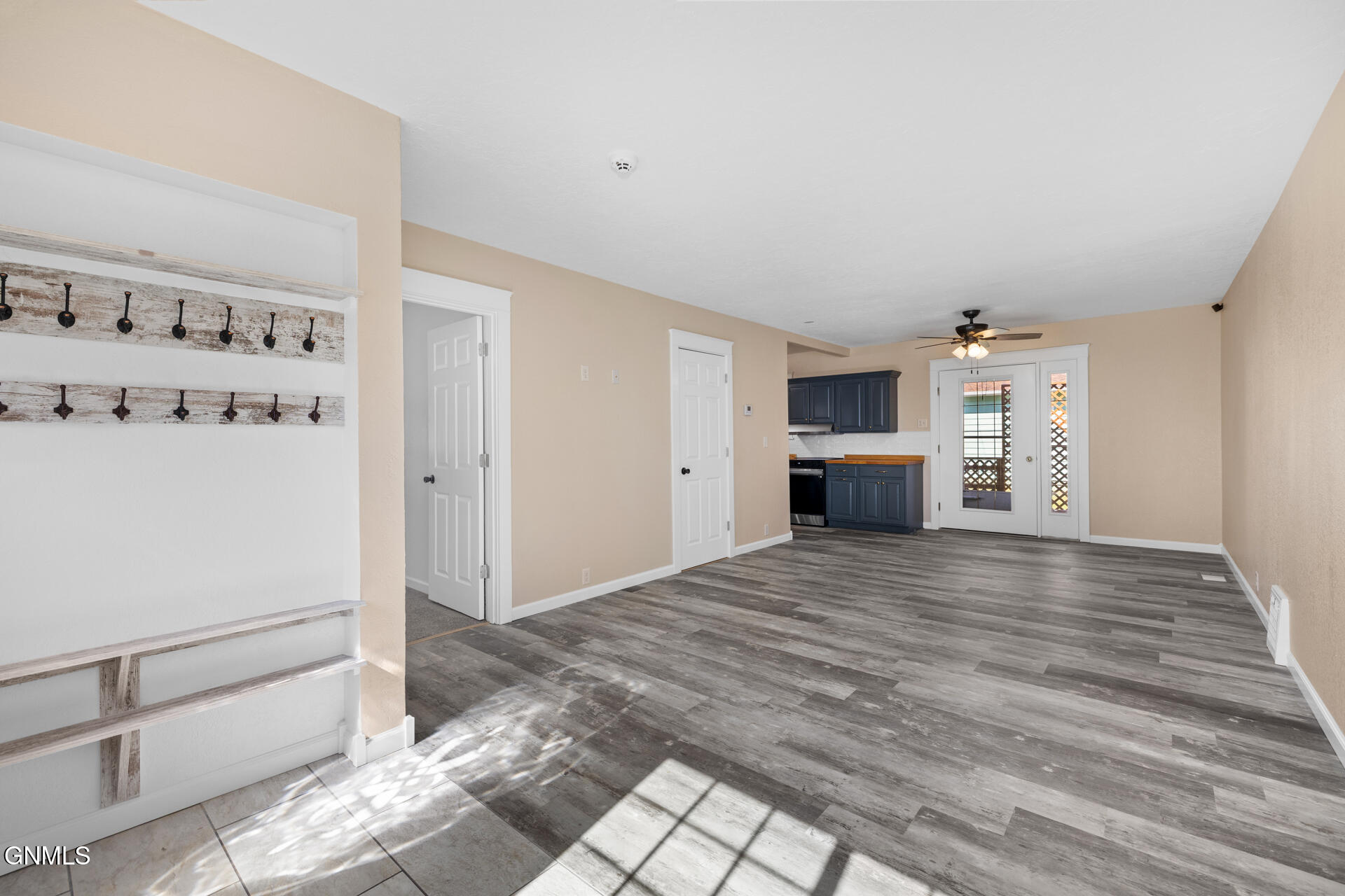 property viewer photo 17