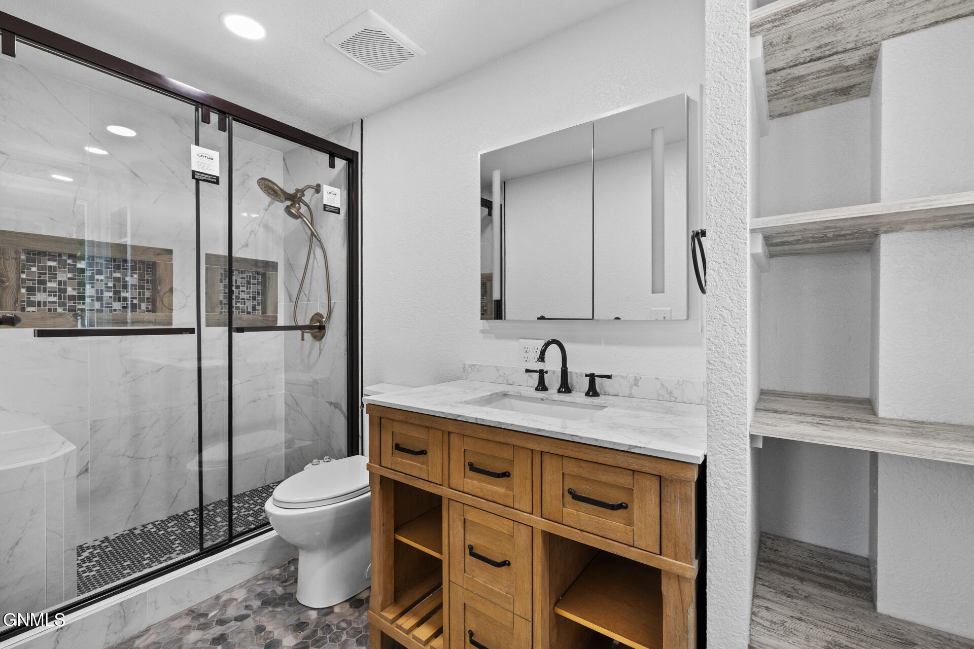 property viewer photo 25
