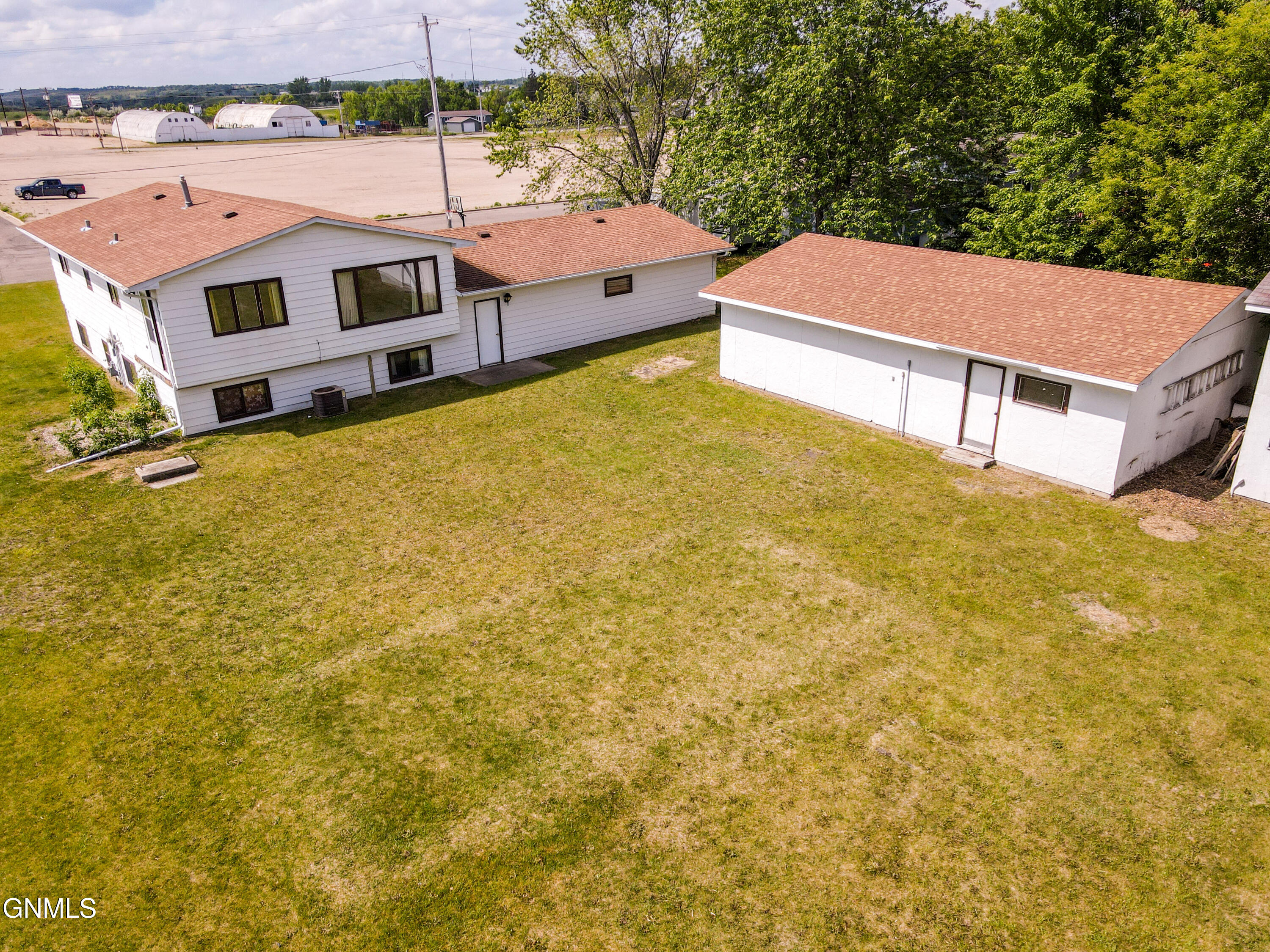 property viewer photo 23