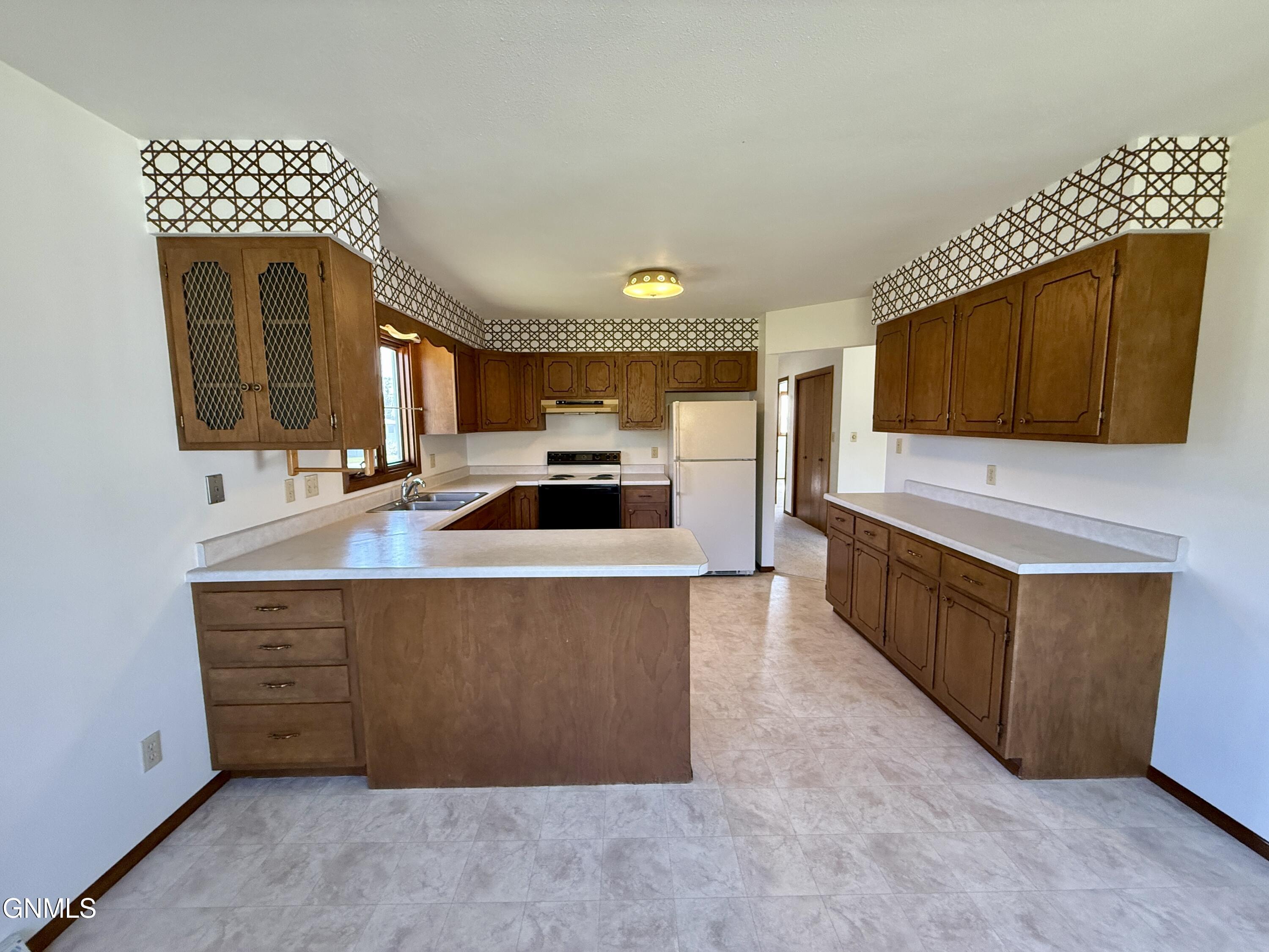 property viewer photo 8