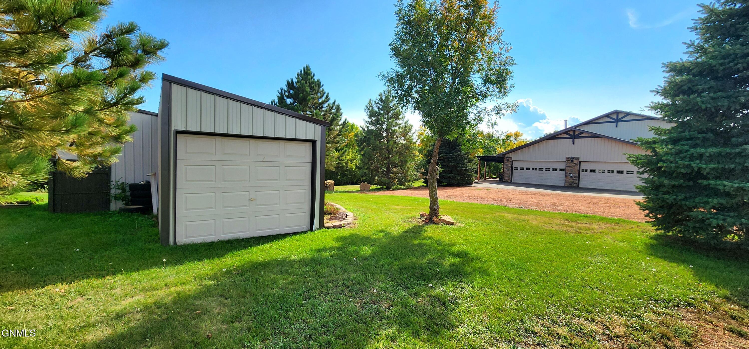 main property photo 51