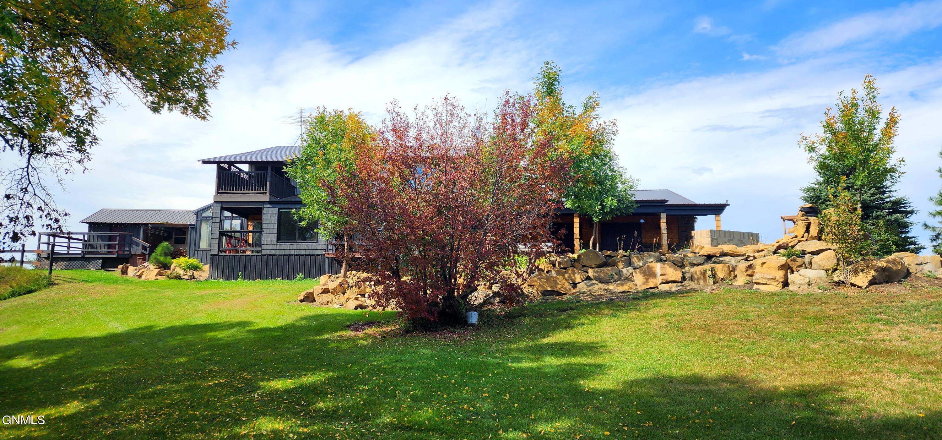 main property photo 9