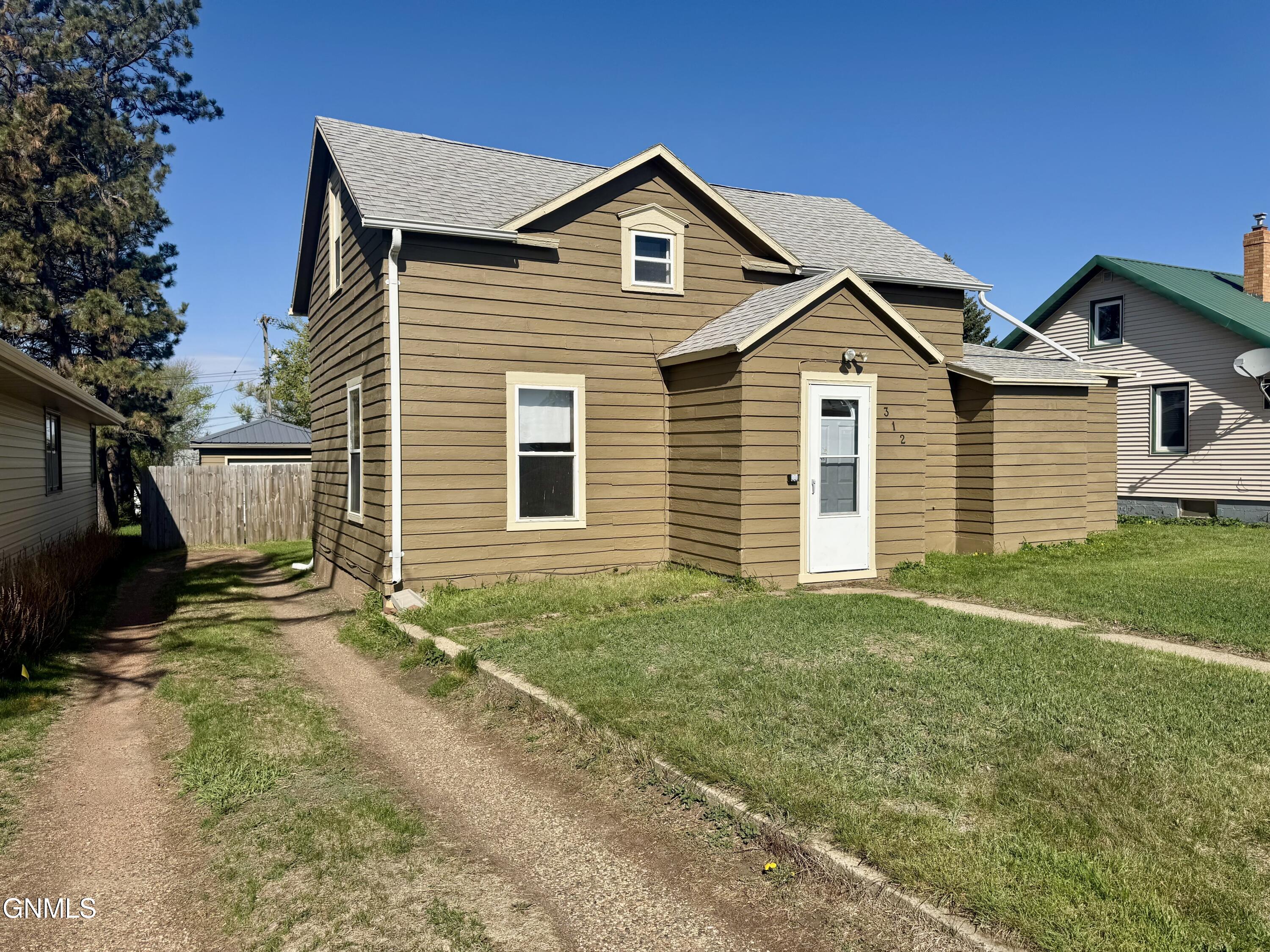 main property photo 0