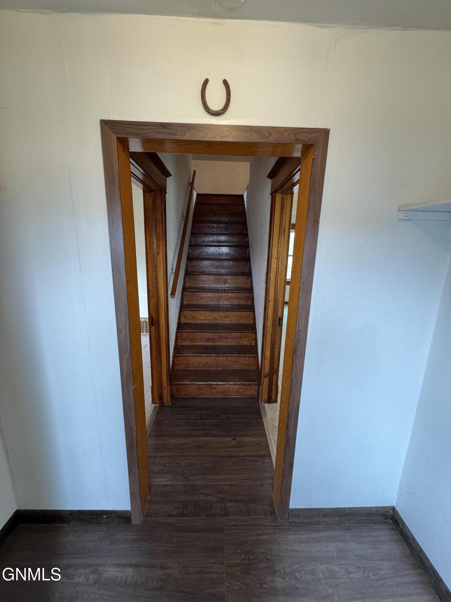 property viewer photo 1