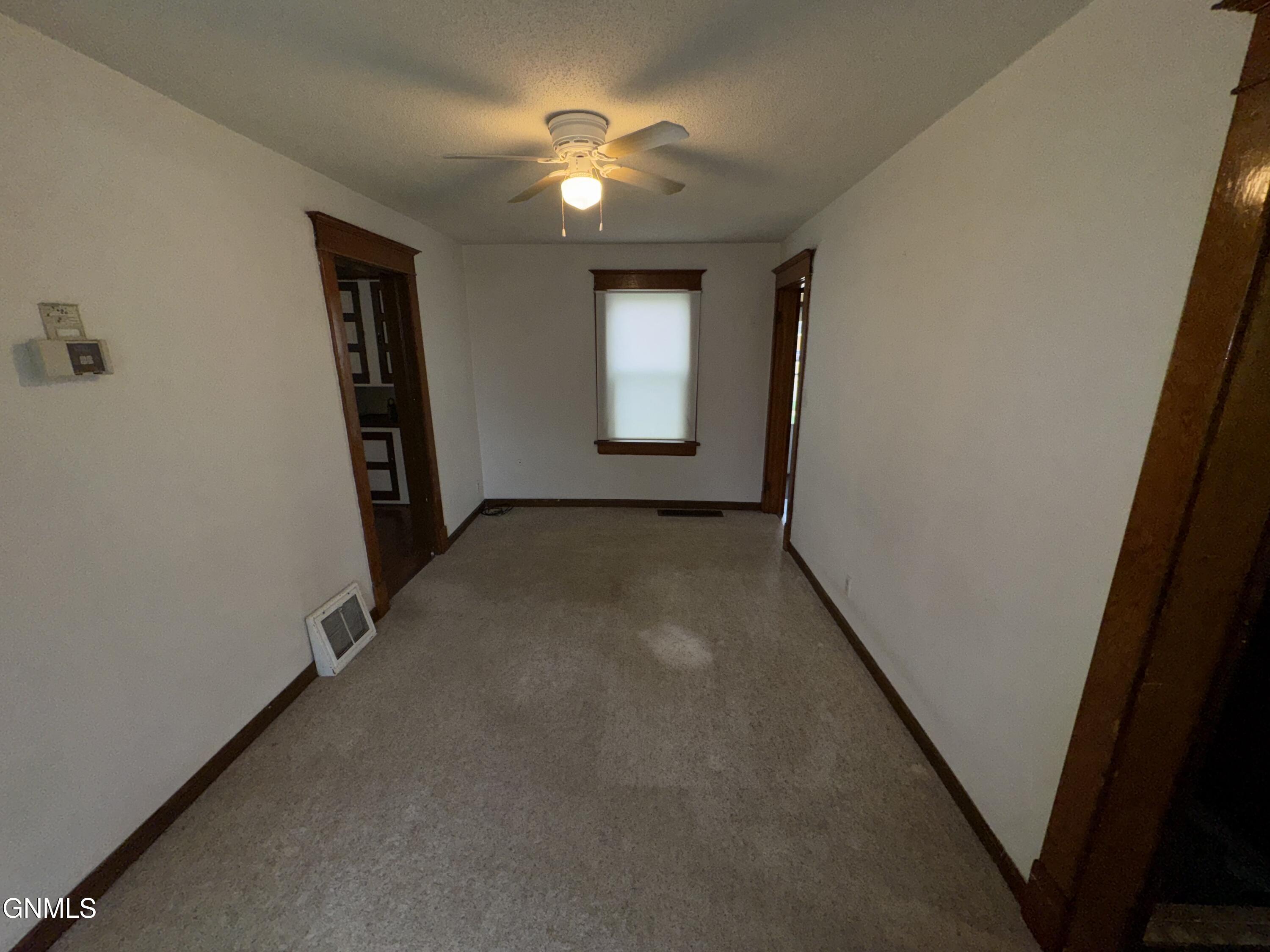property viewer photo 11