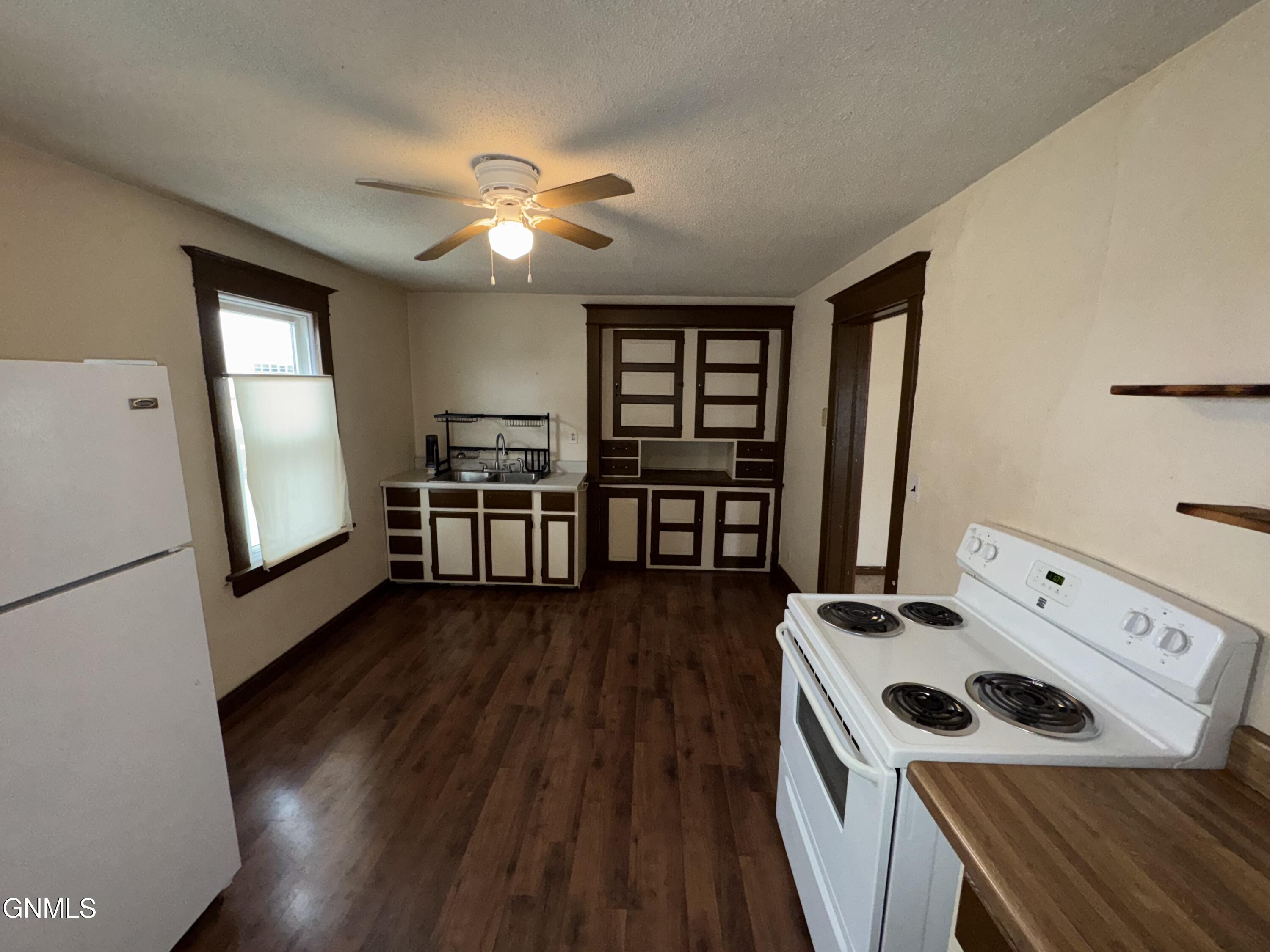 property viewer photo 12