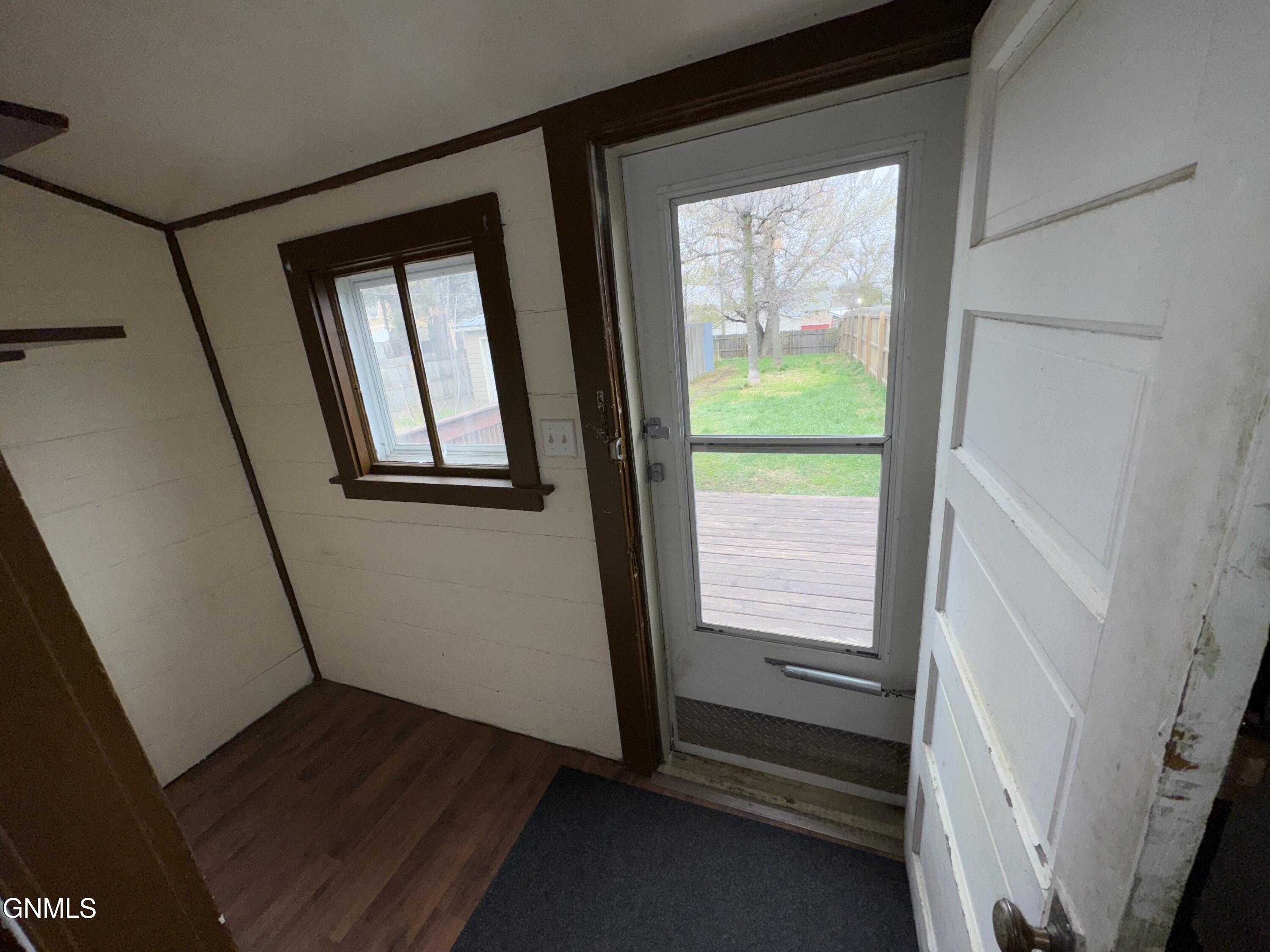 property viewer photo 14