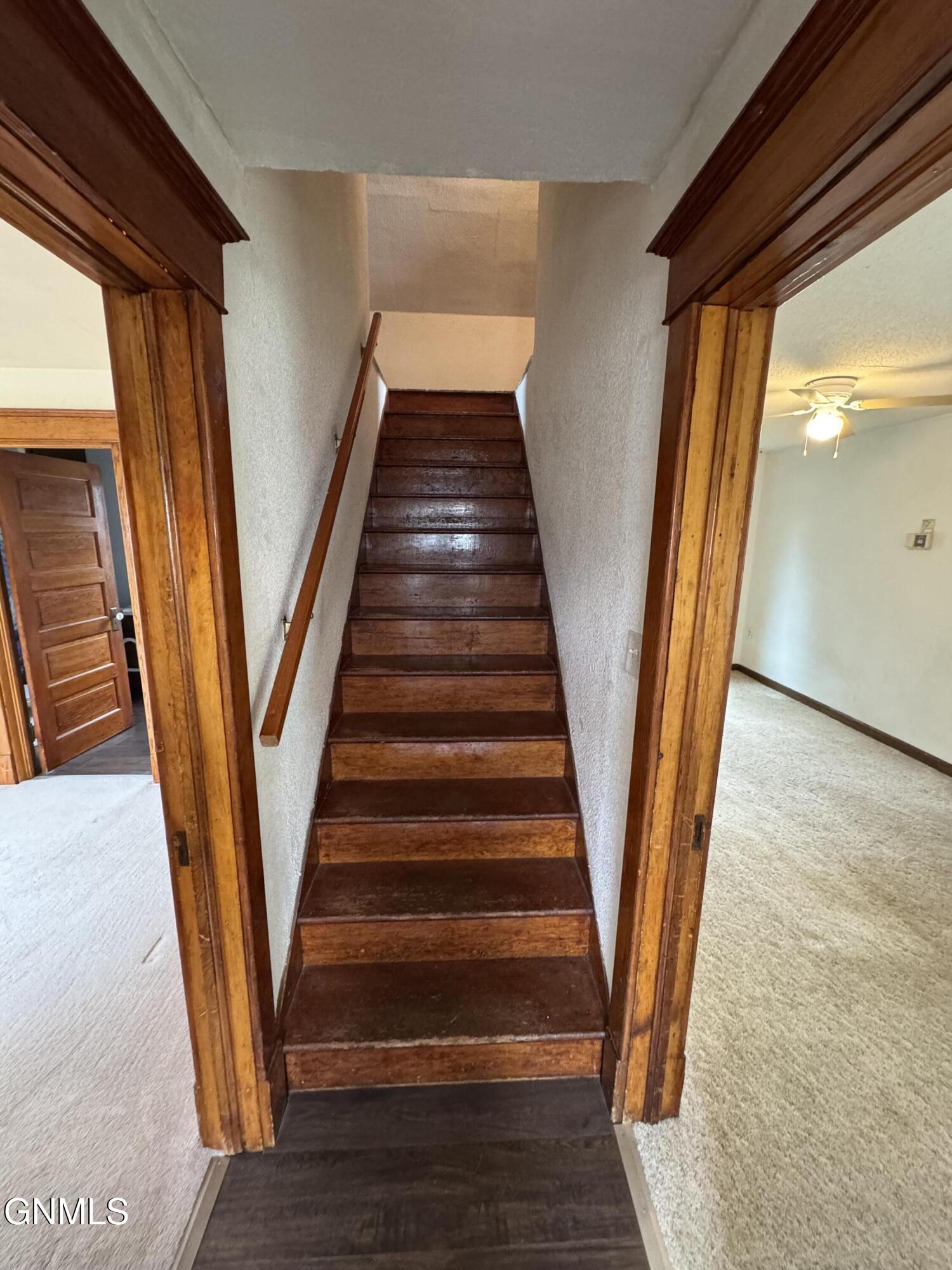 property viewer photo 2