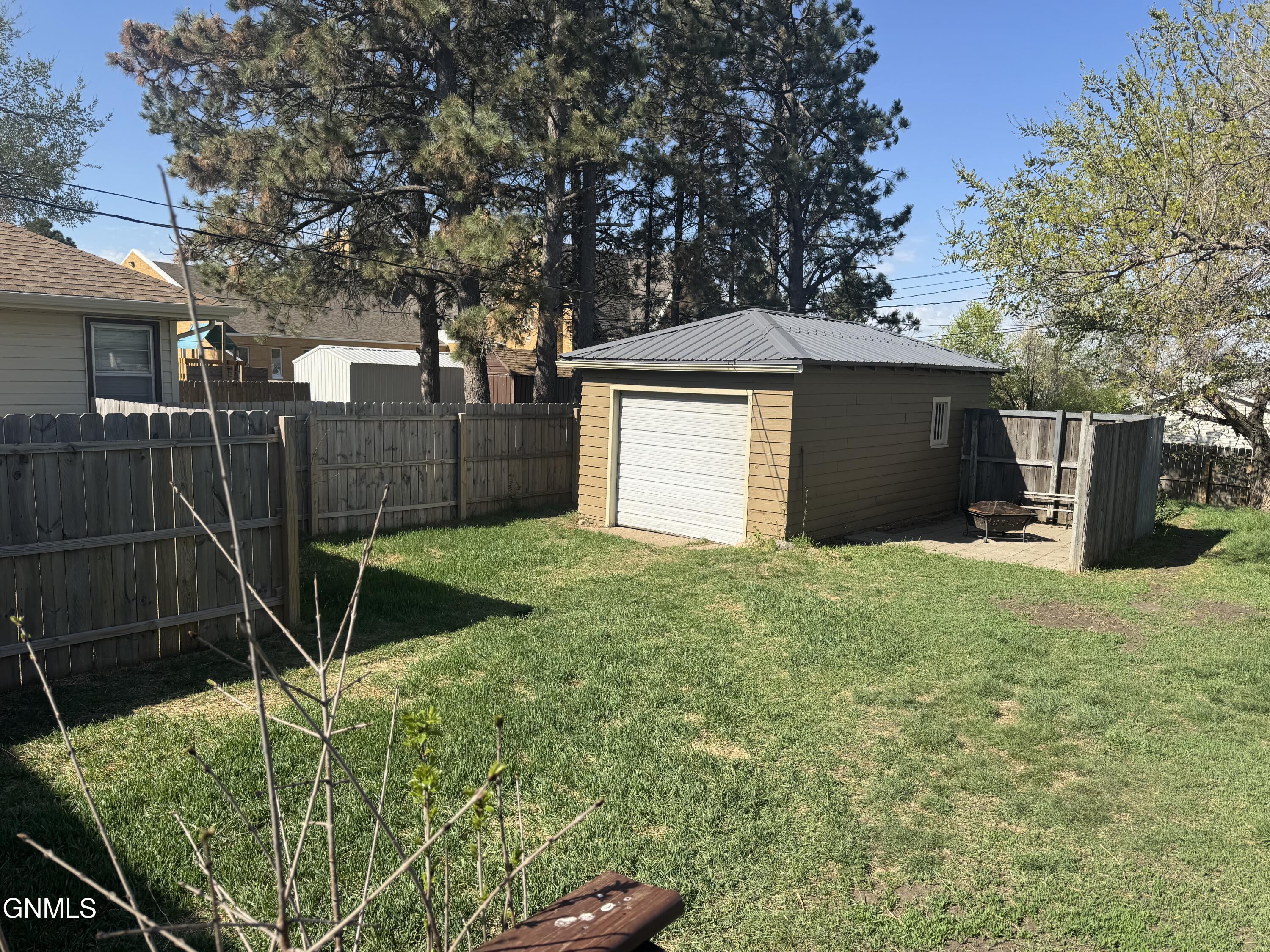 property viewer photo 22