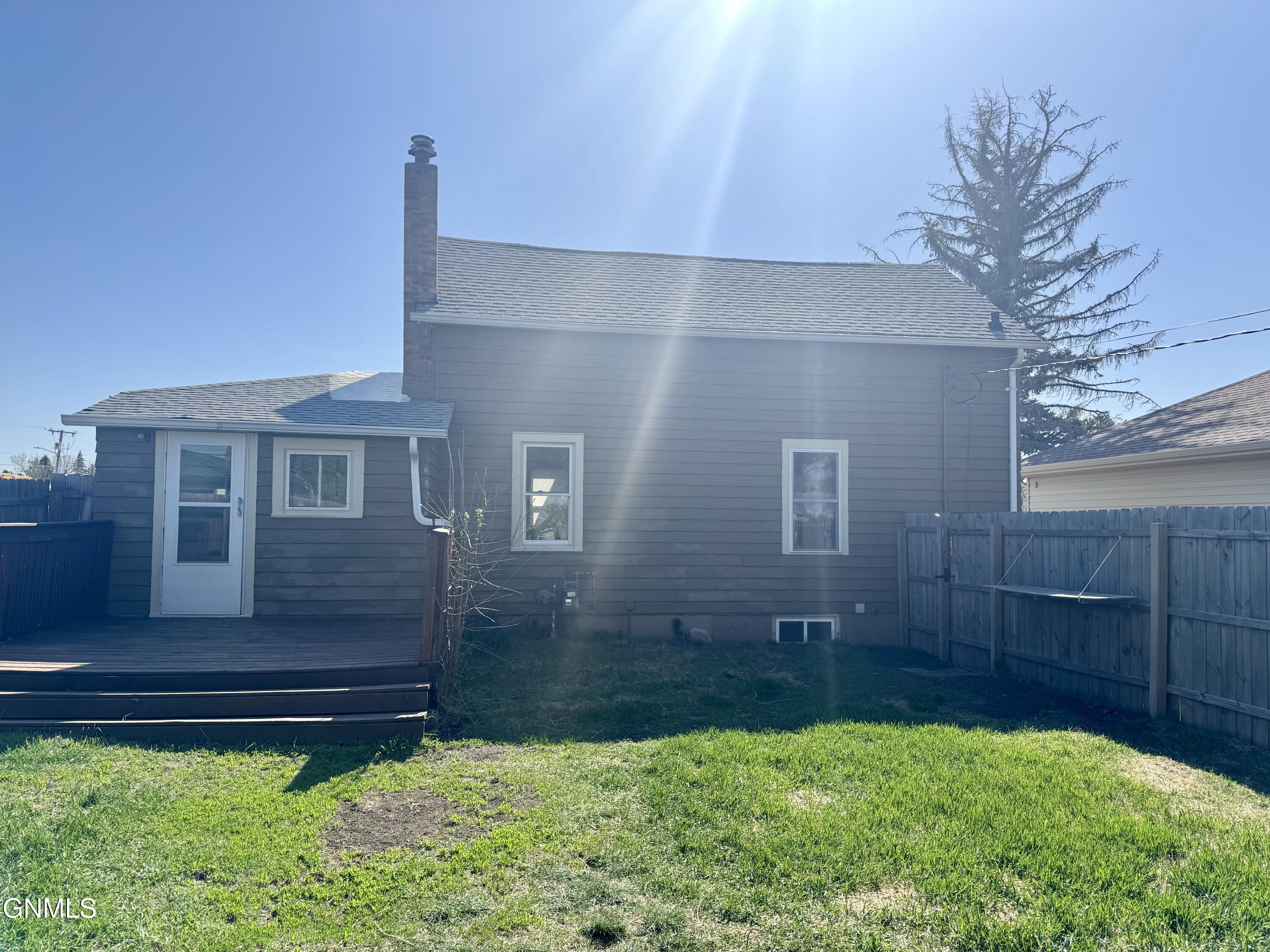 property viewer photo 23