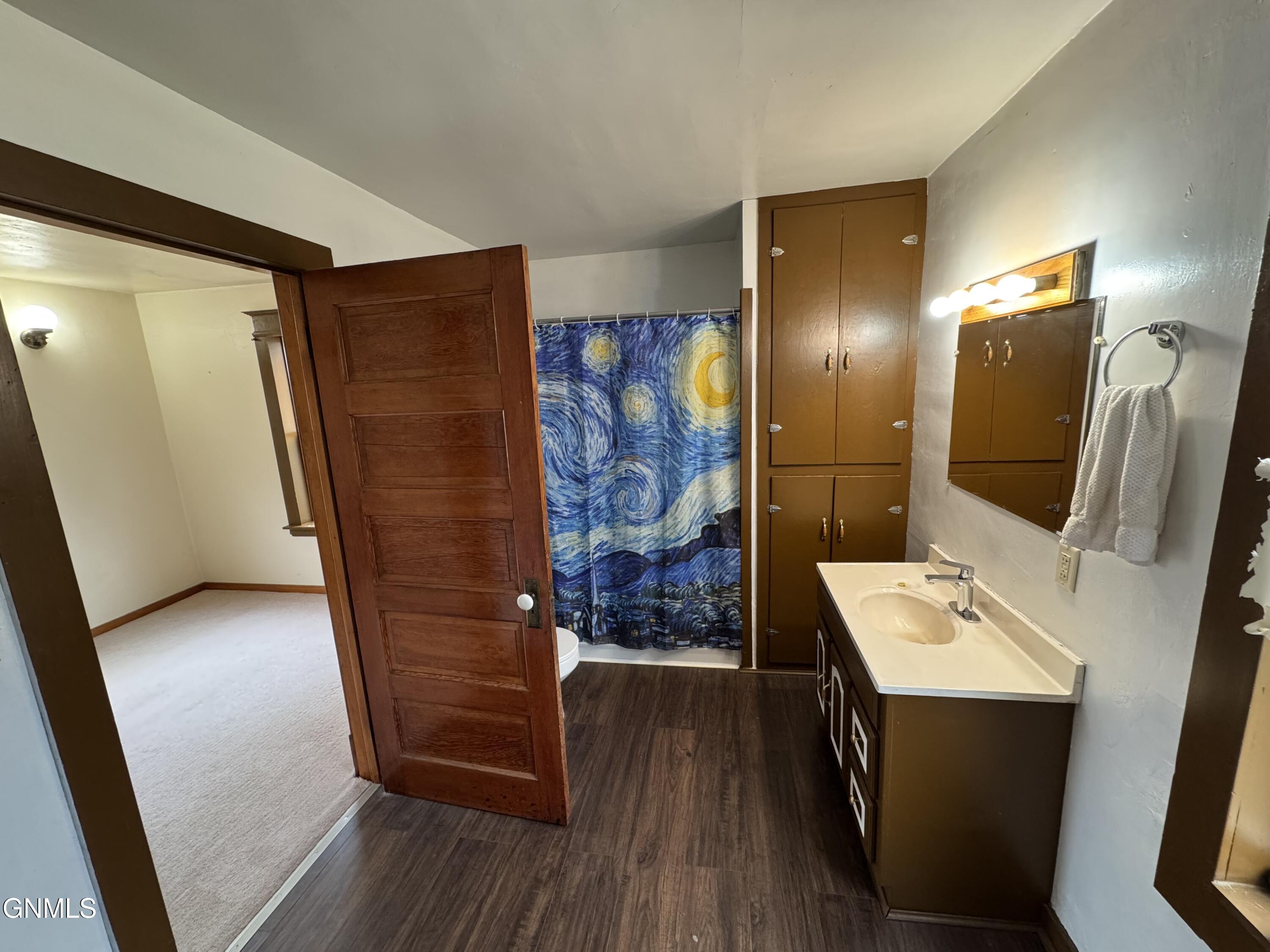 property viewer photo 7