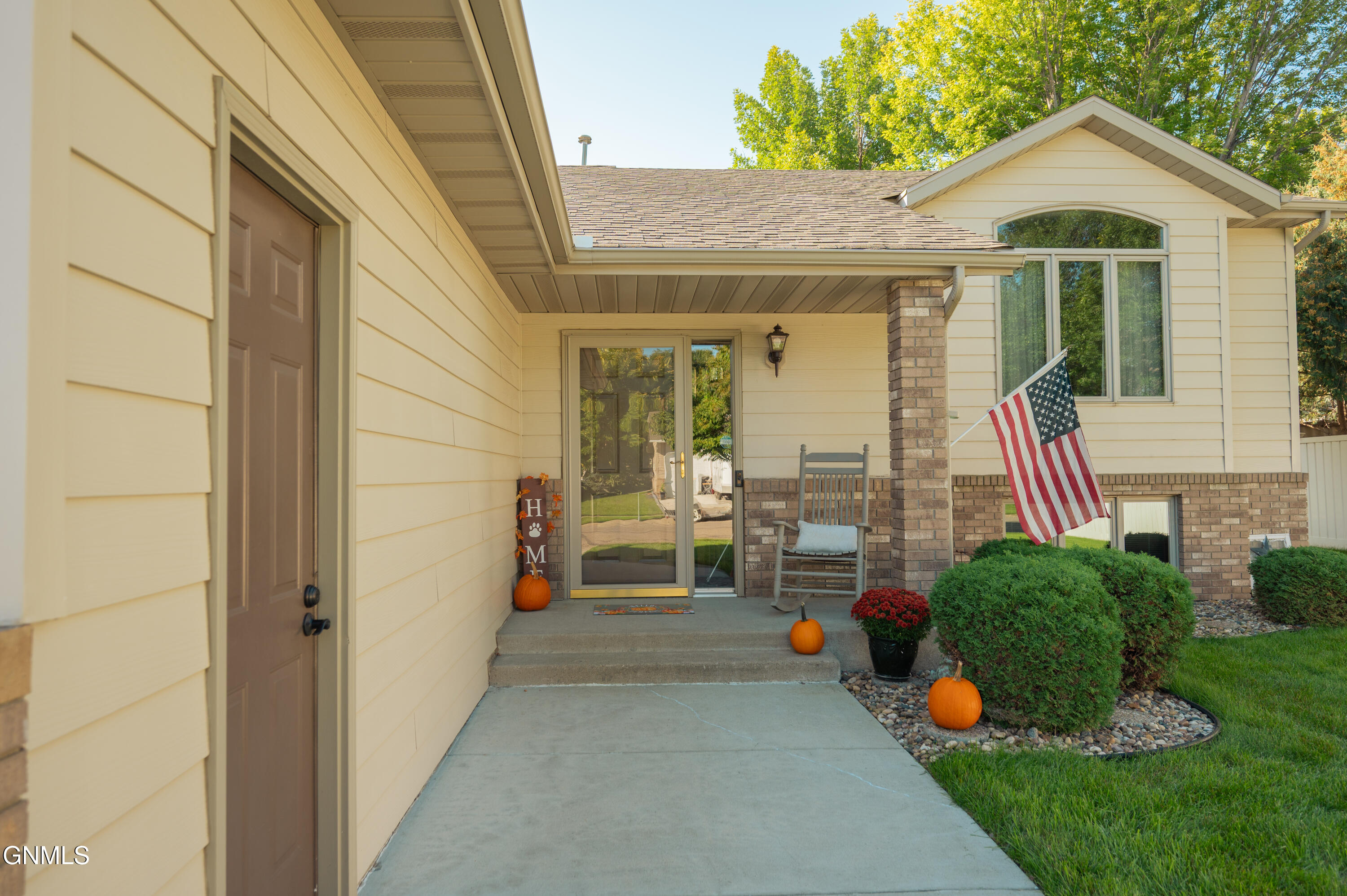 property viewer photo 1