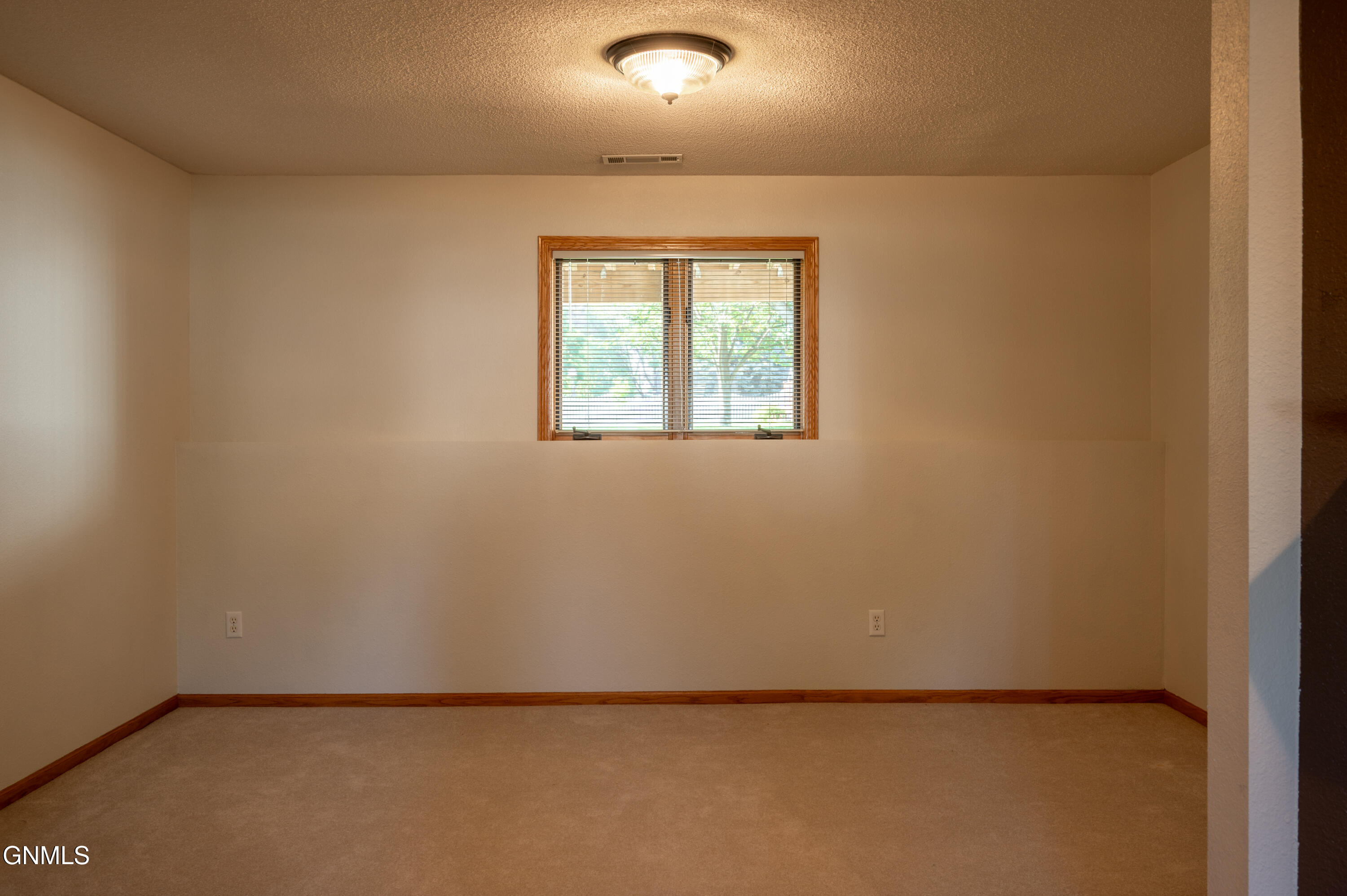 property viewer photo 10