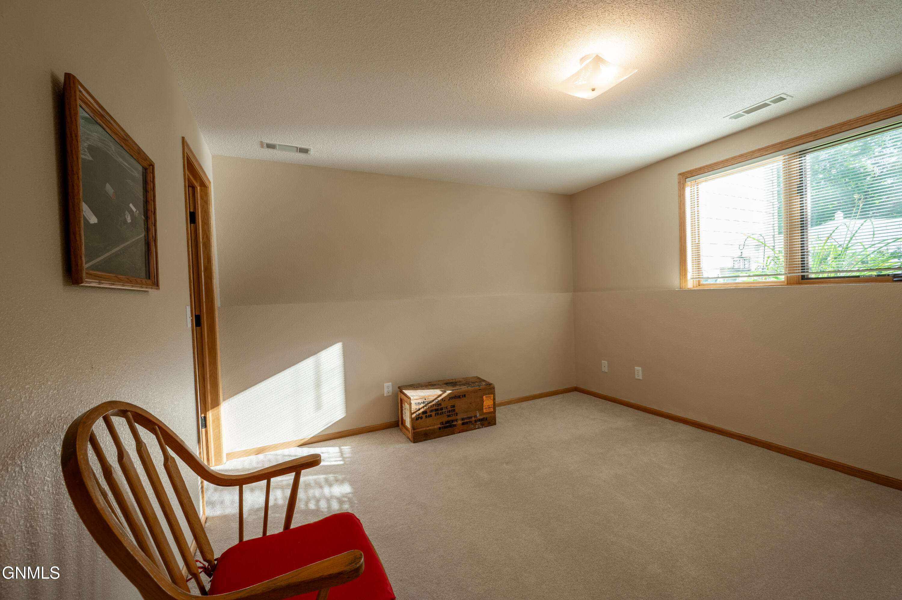 property viewer photo 20