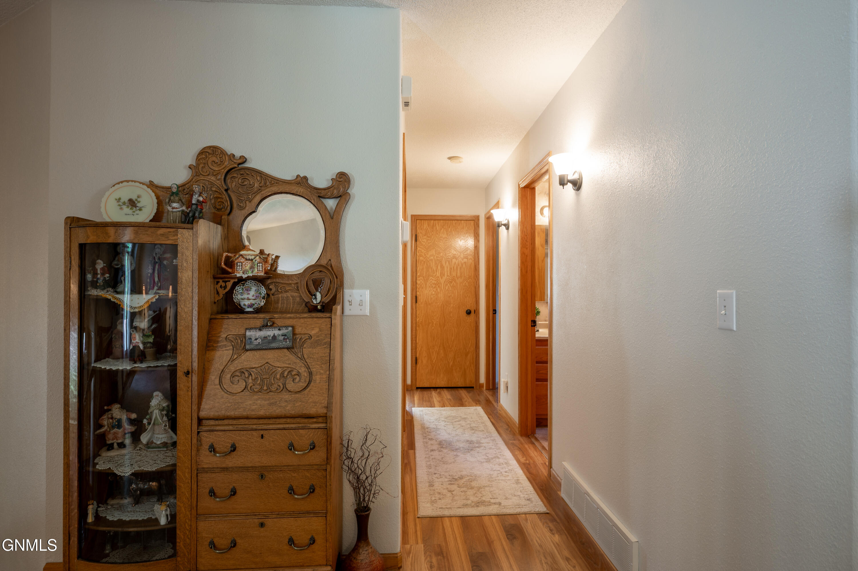 property viewer photo 27