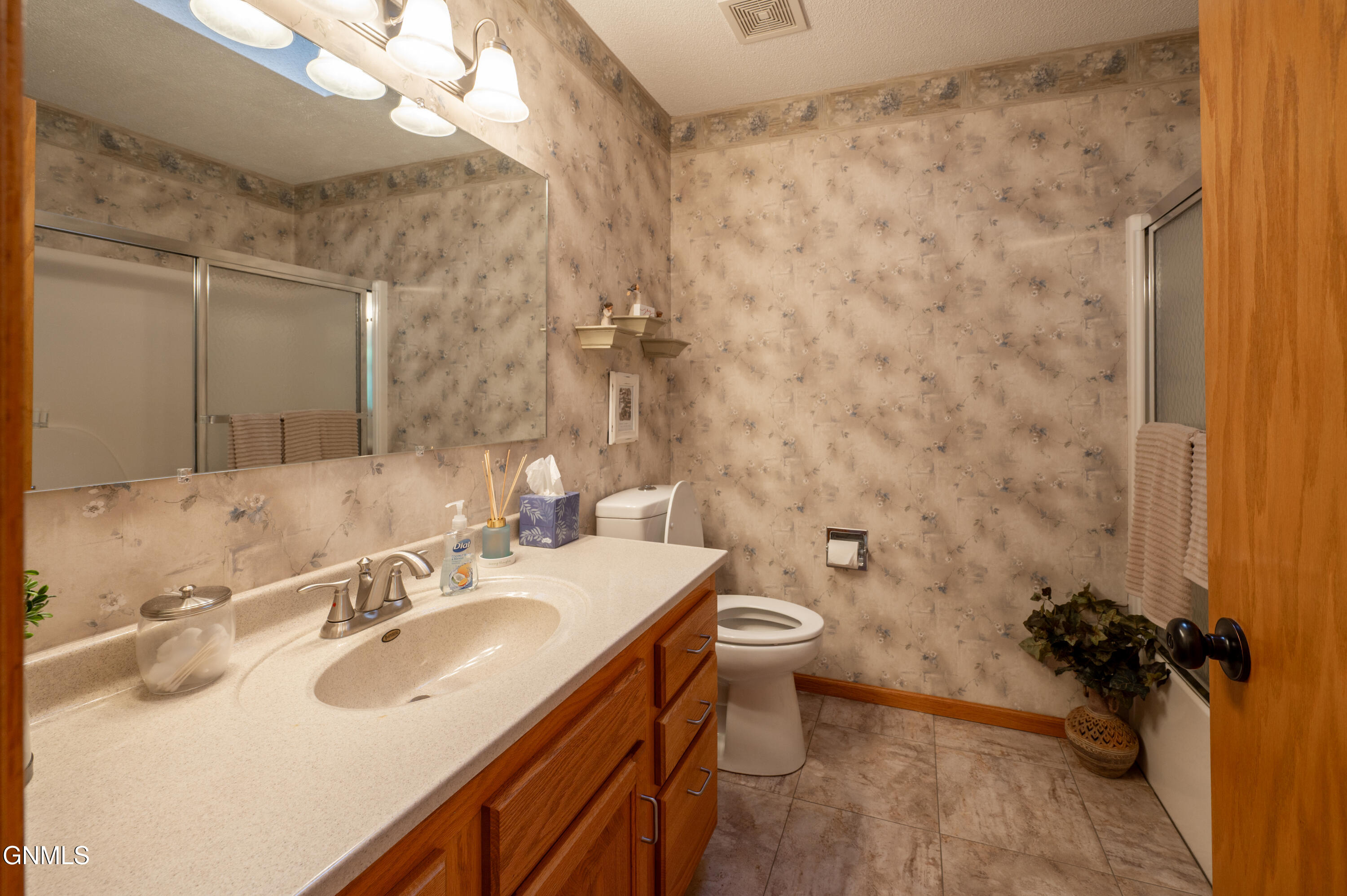 property viewer photo 29