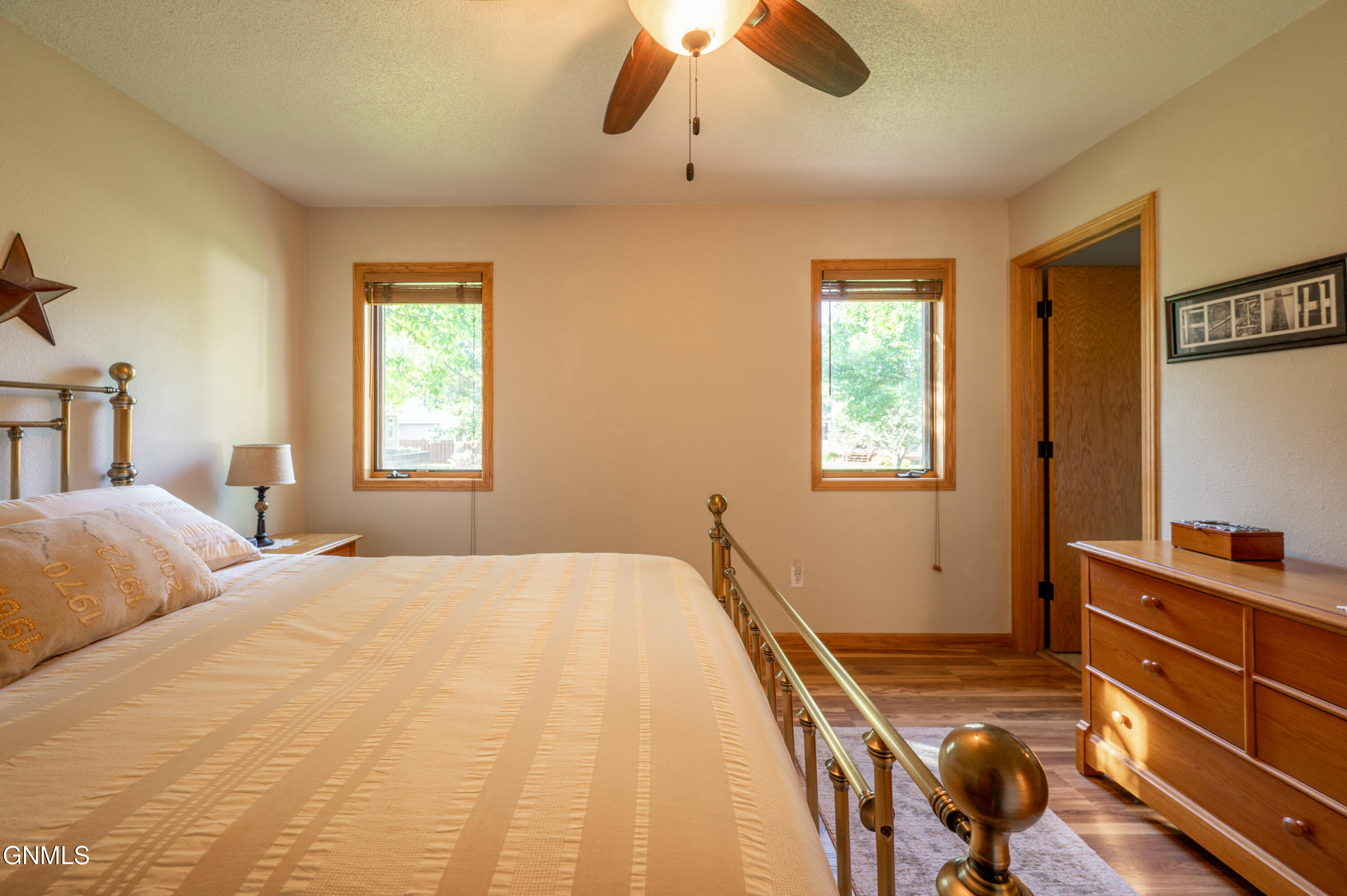 property viewer photo 34