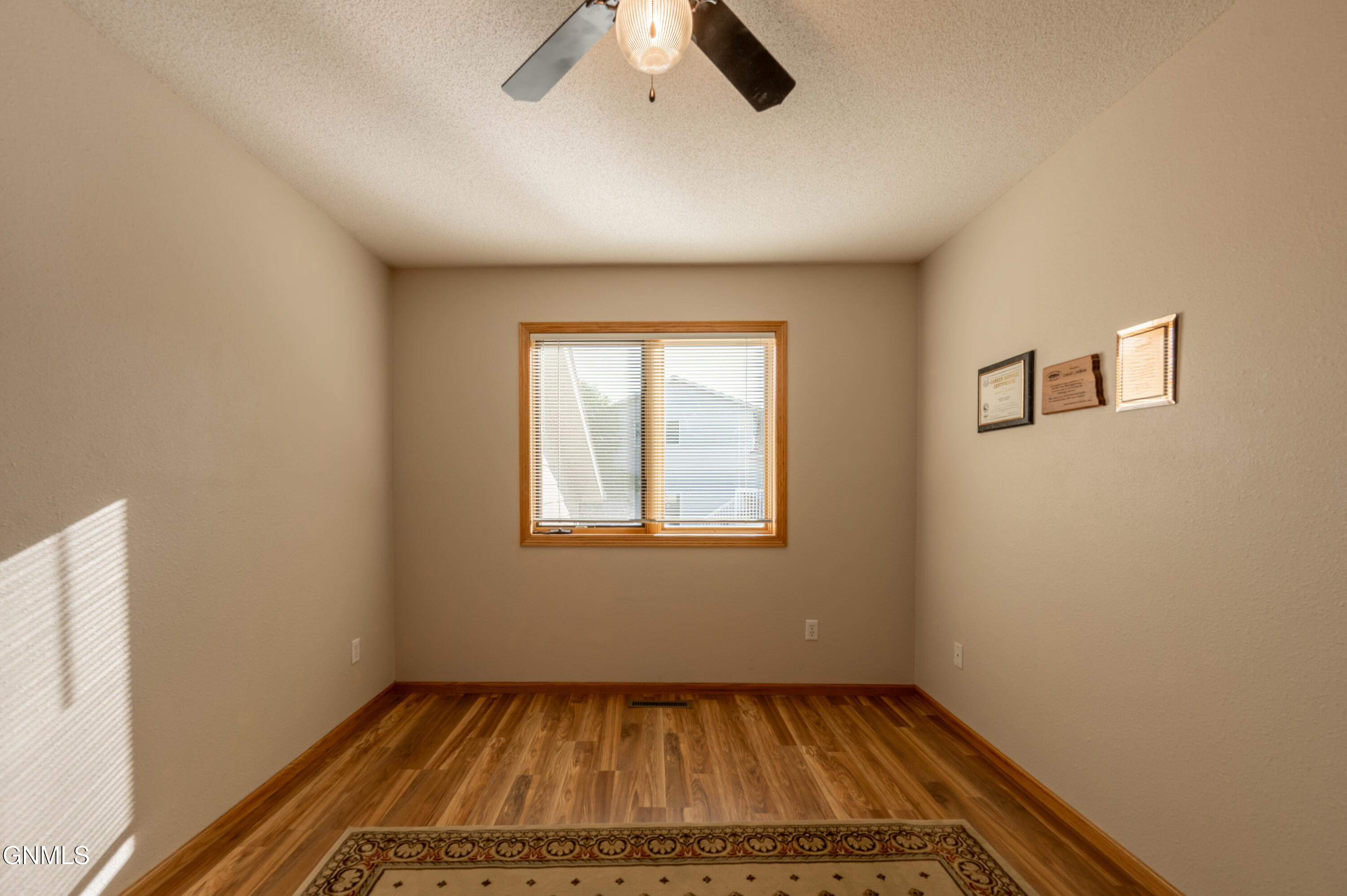 property viewer photo 36