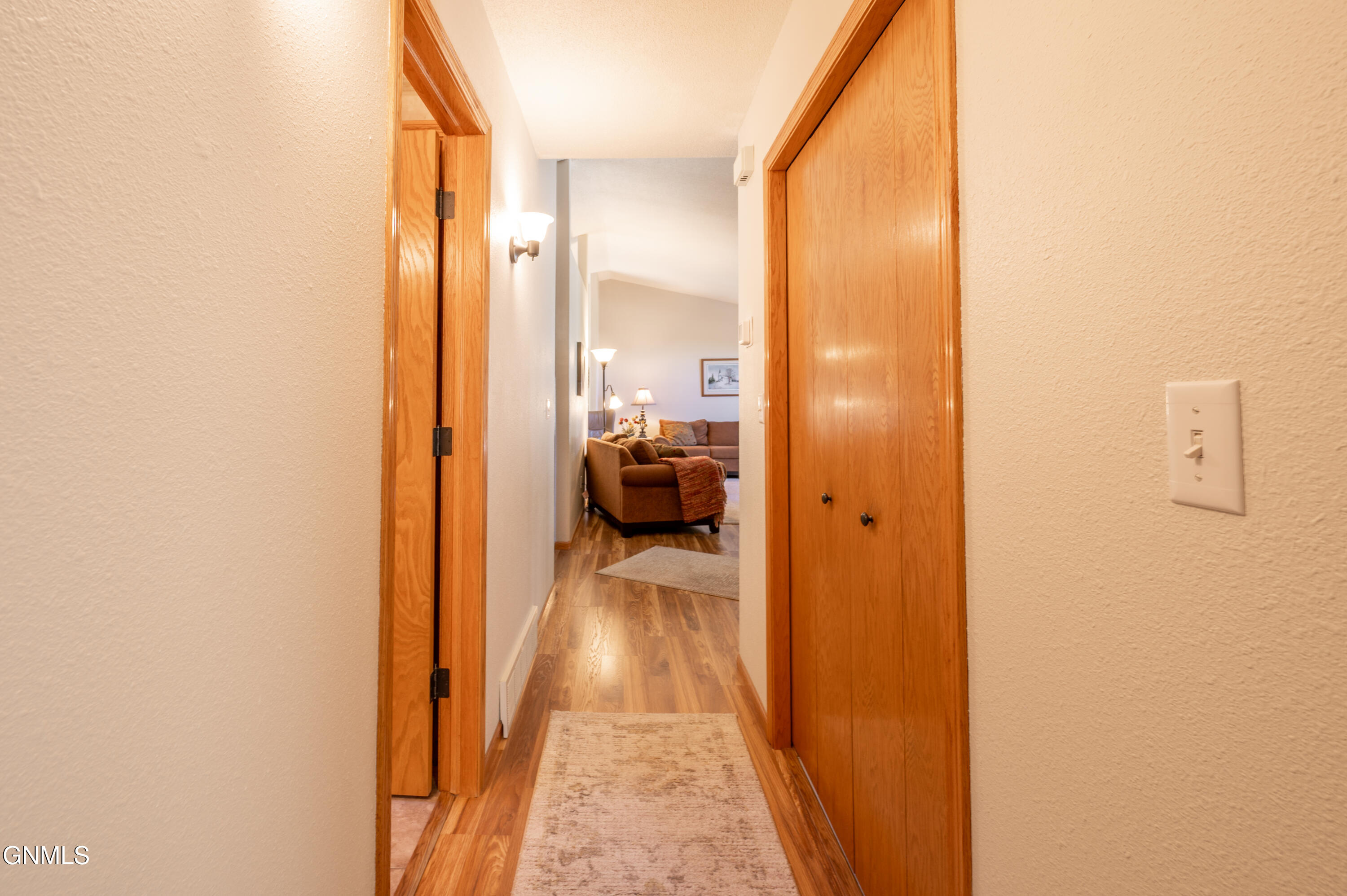 property viewer photo 40