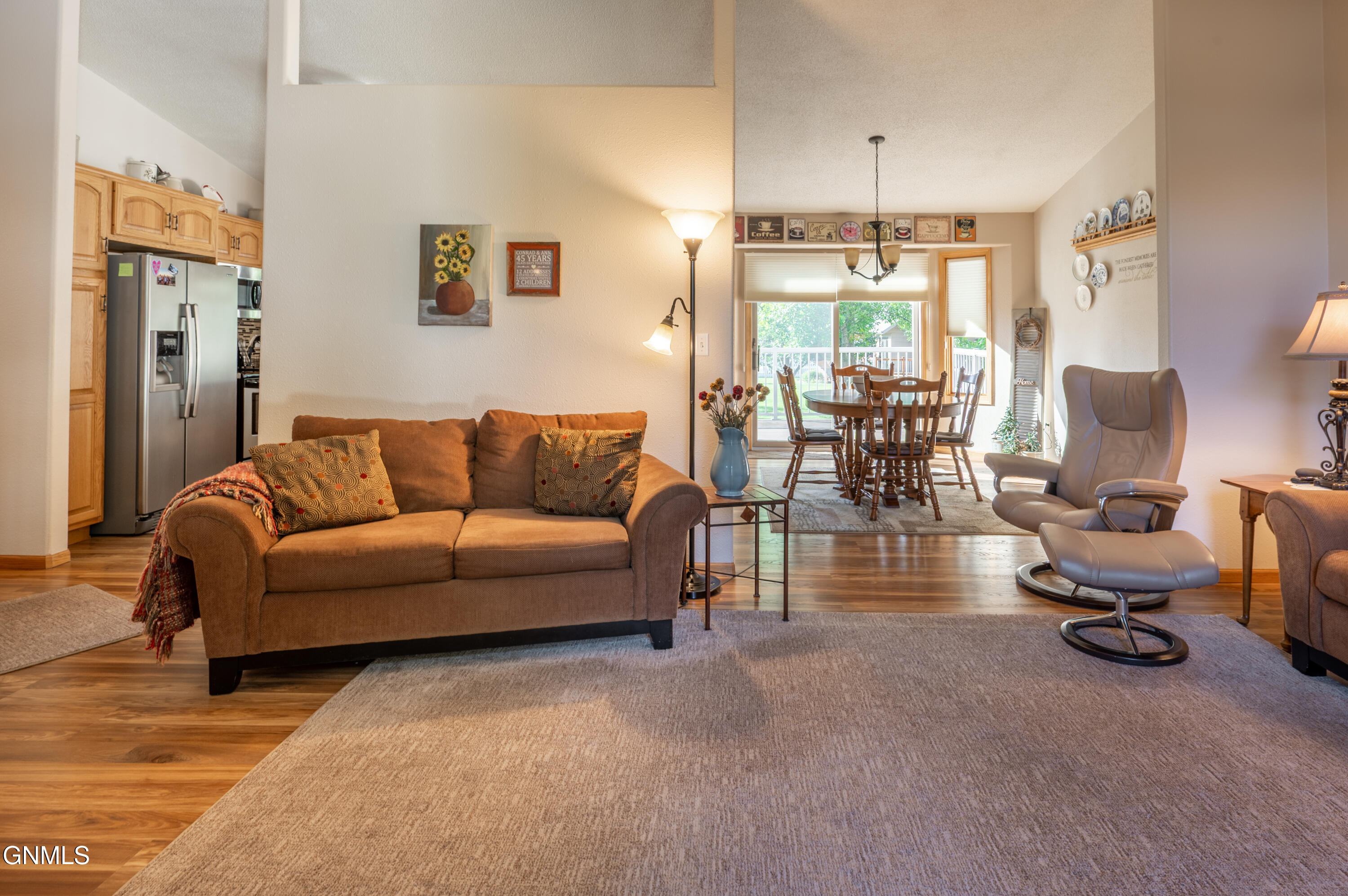 property viewer photo 43