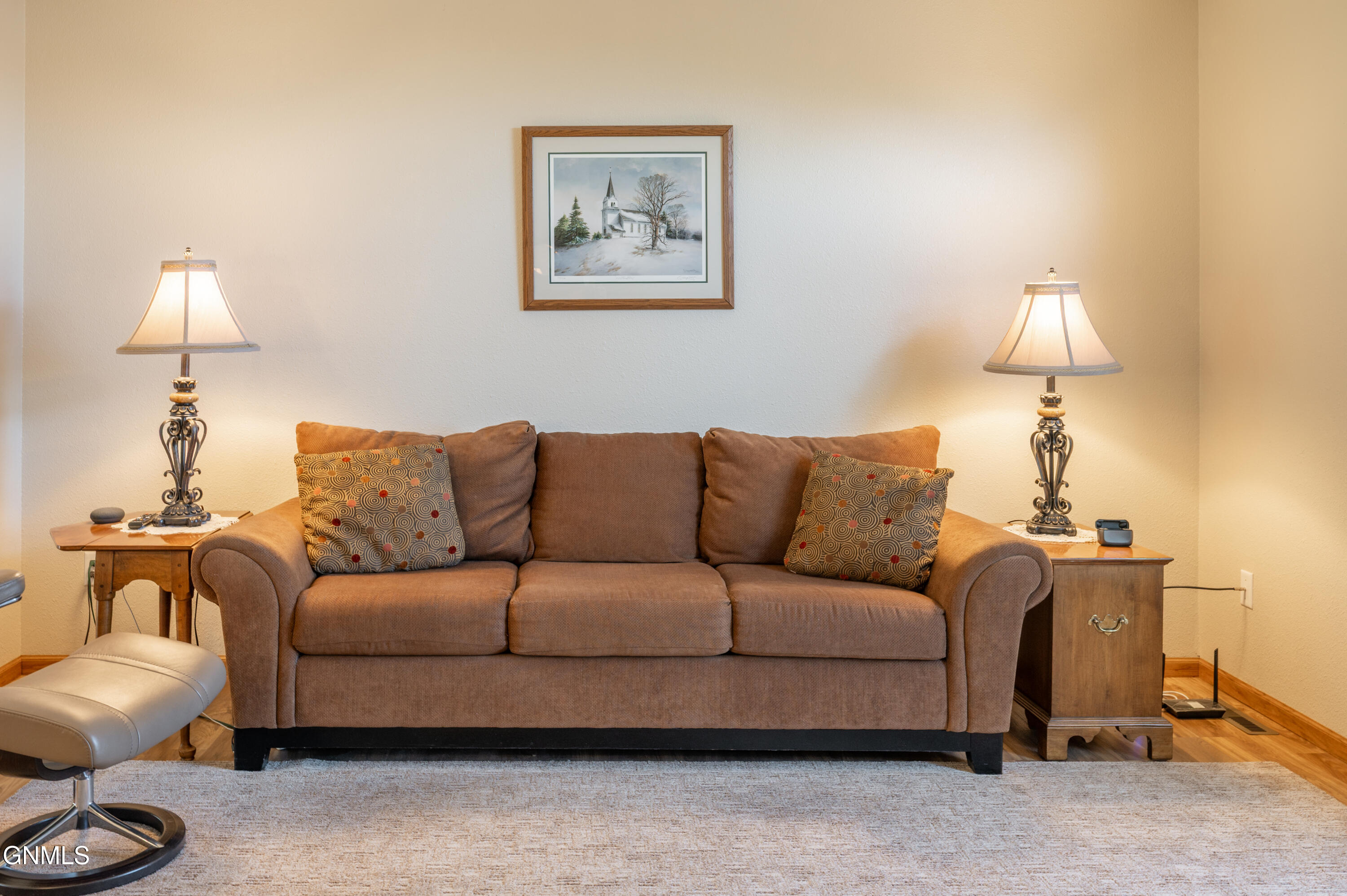 property viewer photo 44