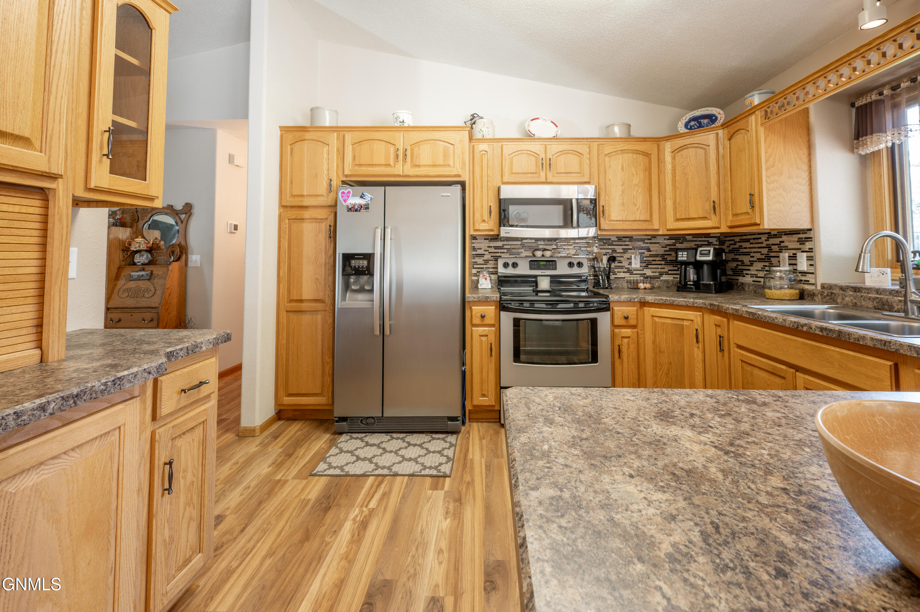 property viewer photo 48