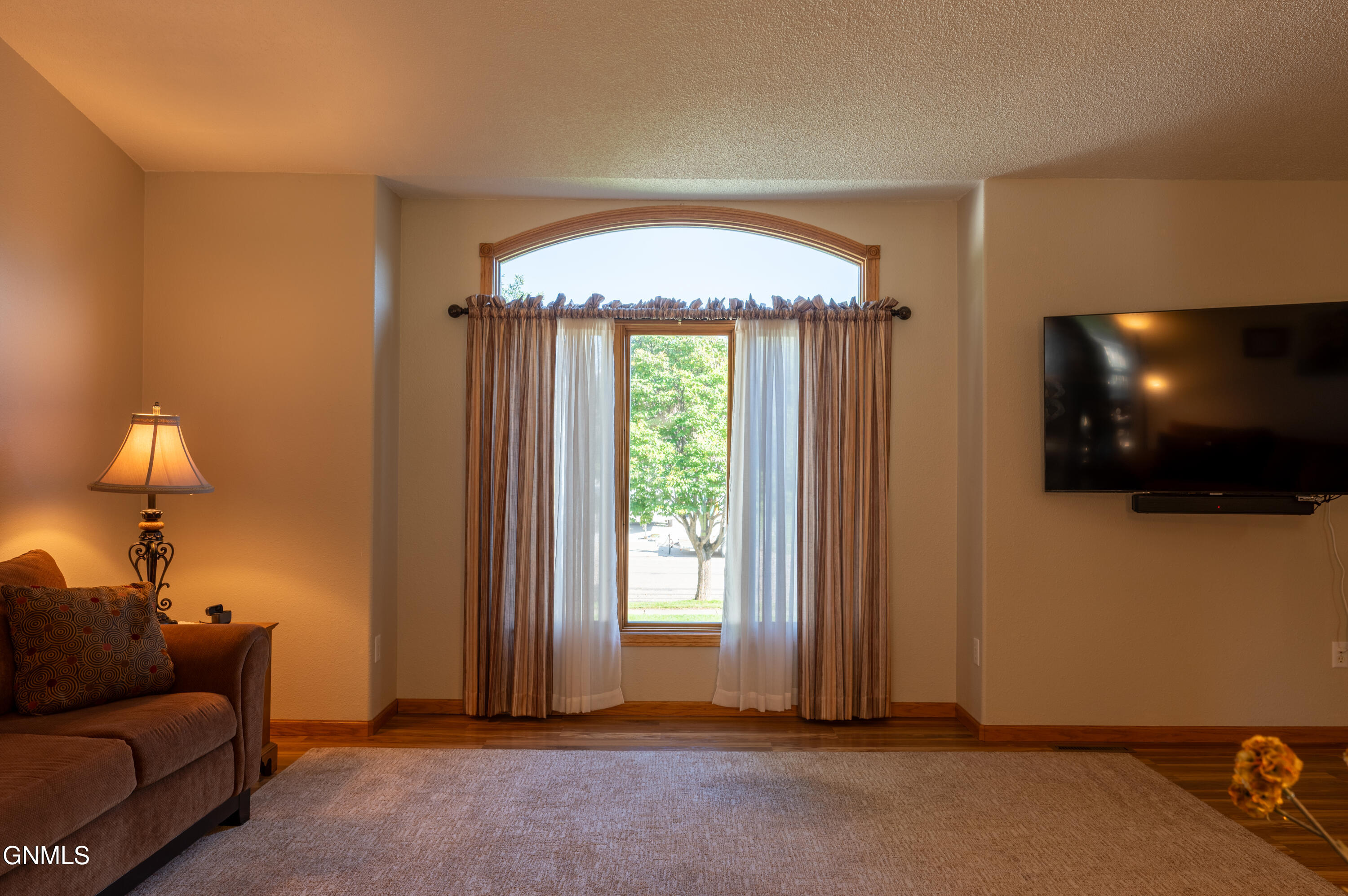 property viewer photo 54