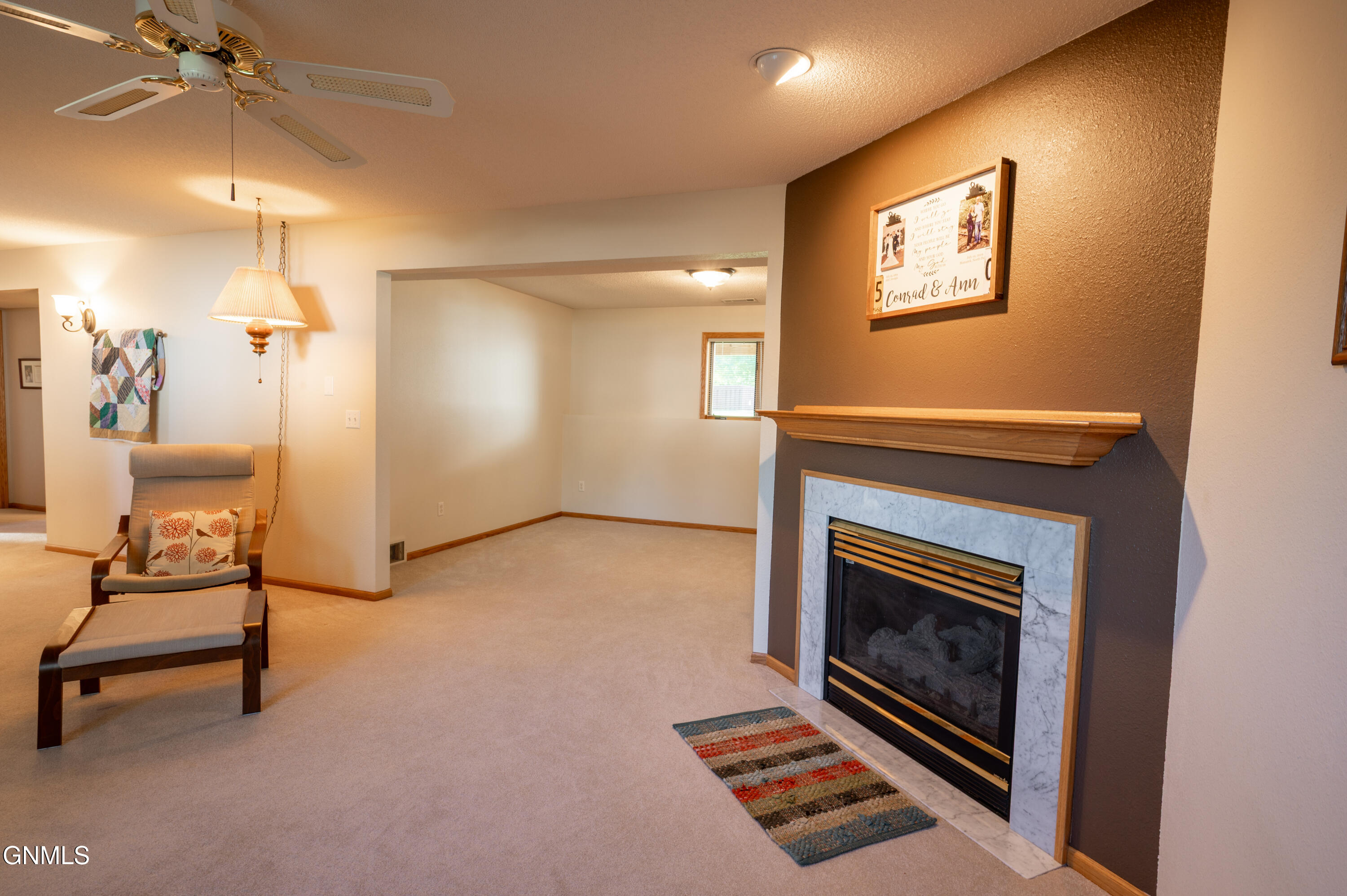 property viewer photo 7