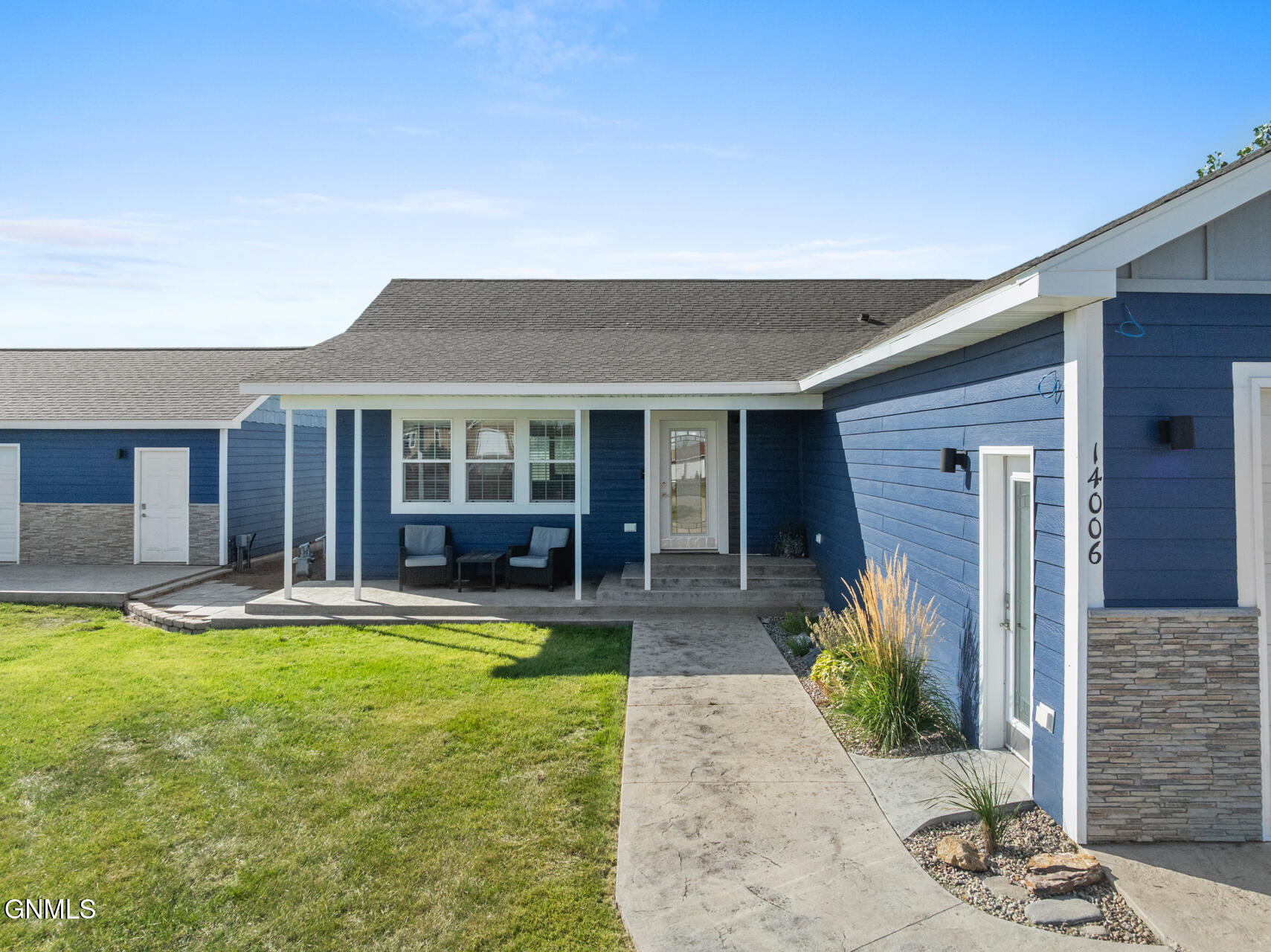 property viewer photo 2