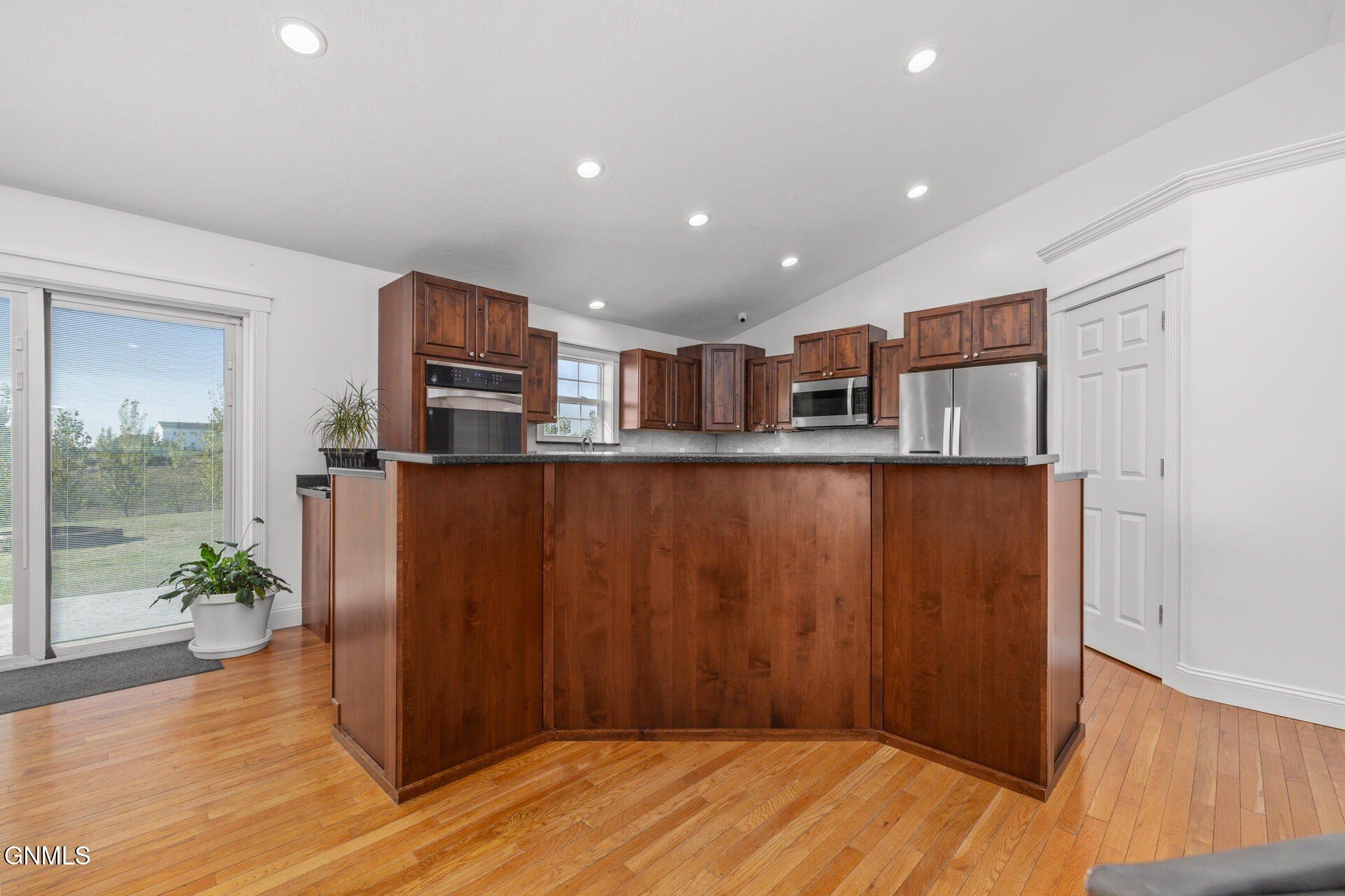 property viewer photo 23