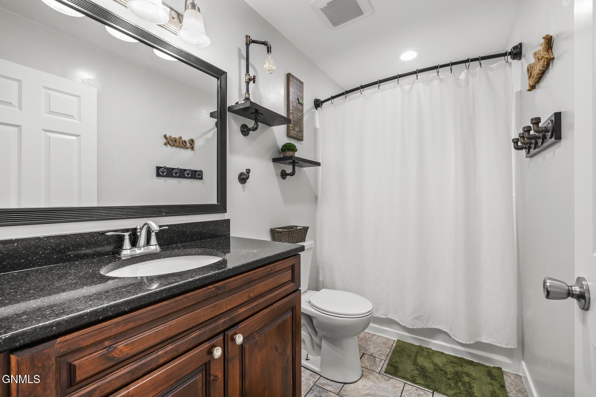property viewer photo 29