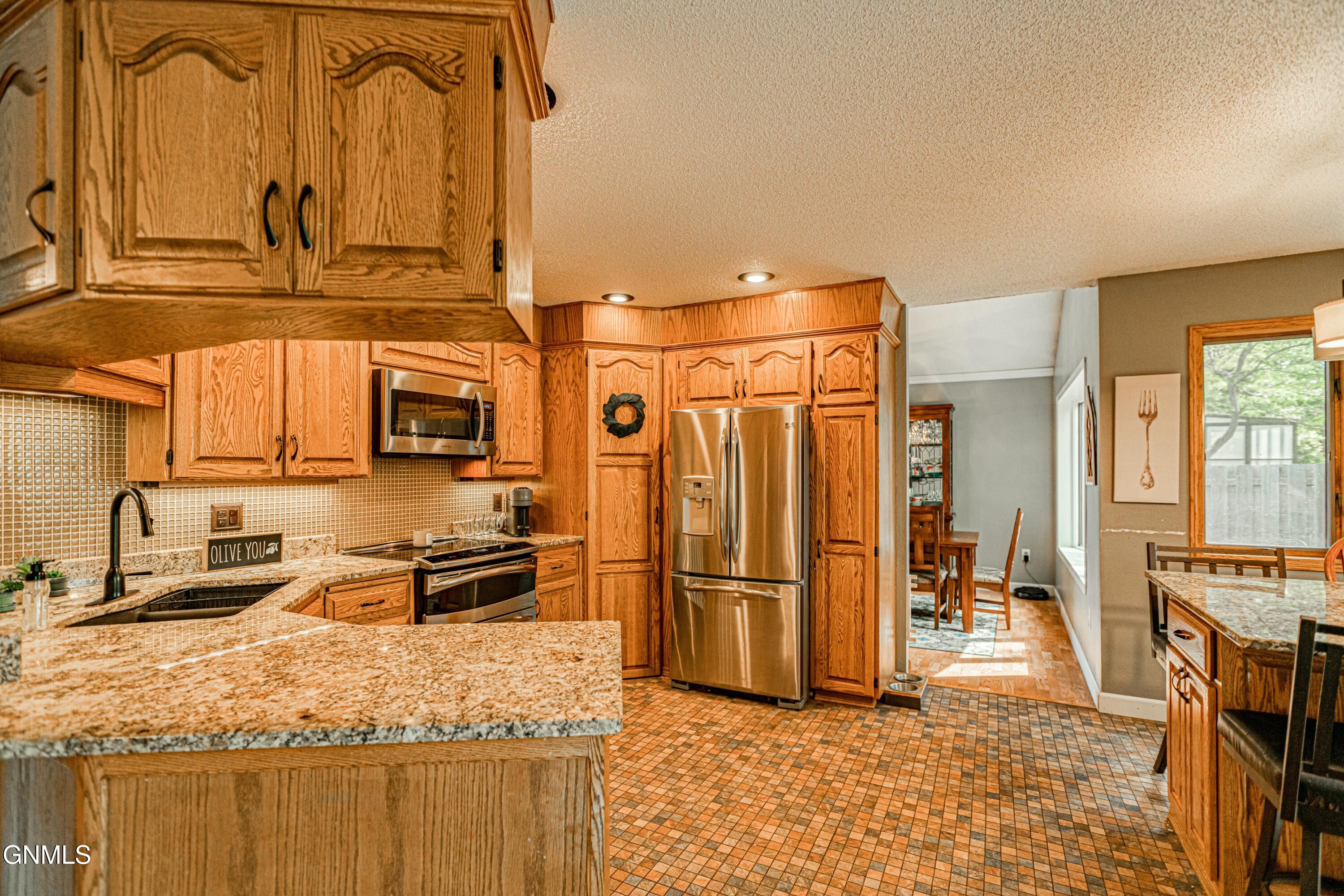 property viewer photo 10