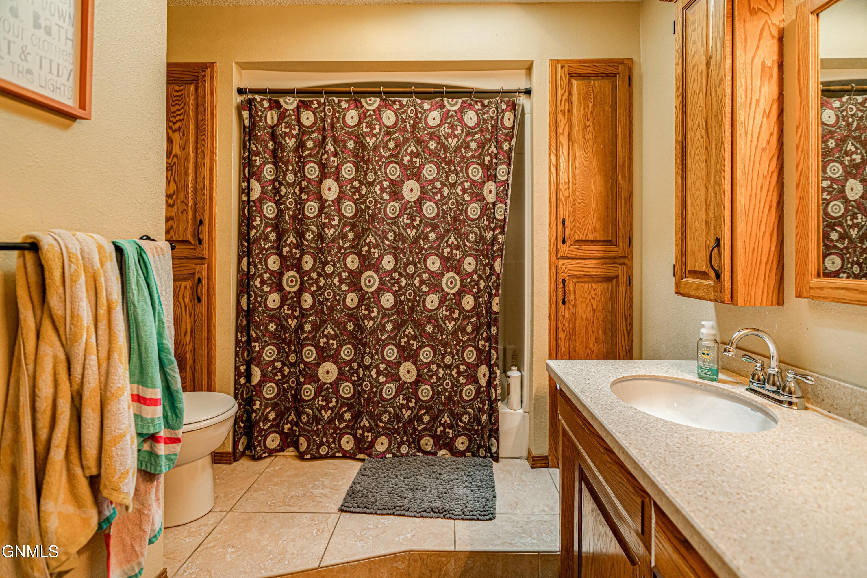 property viewer photo 18