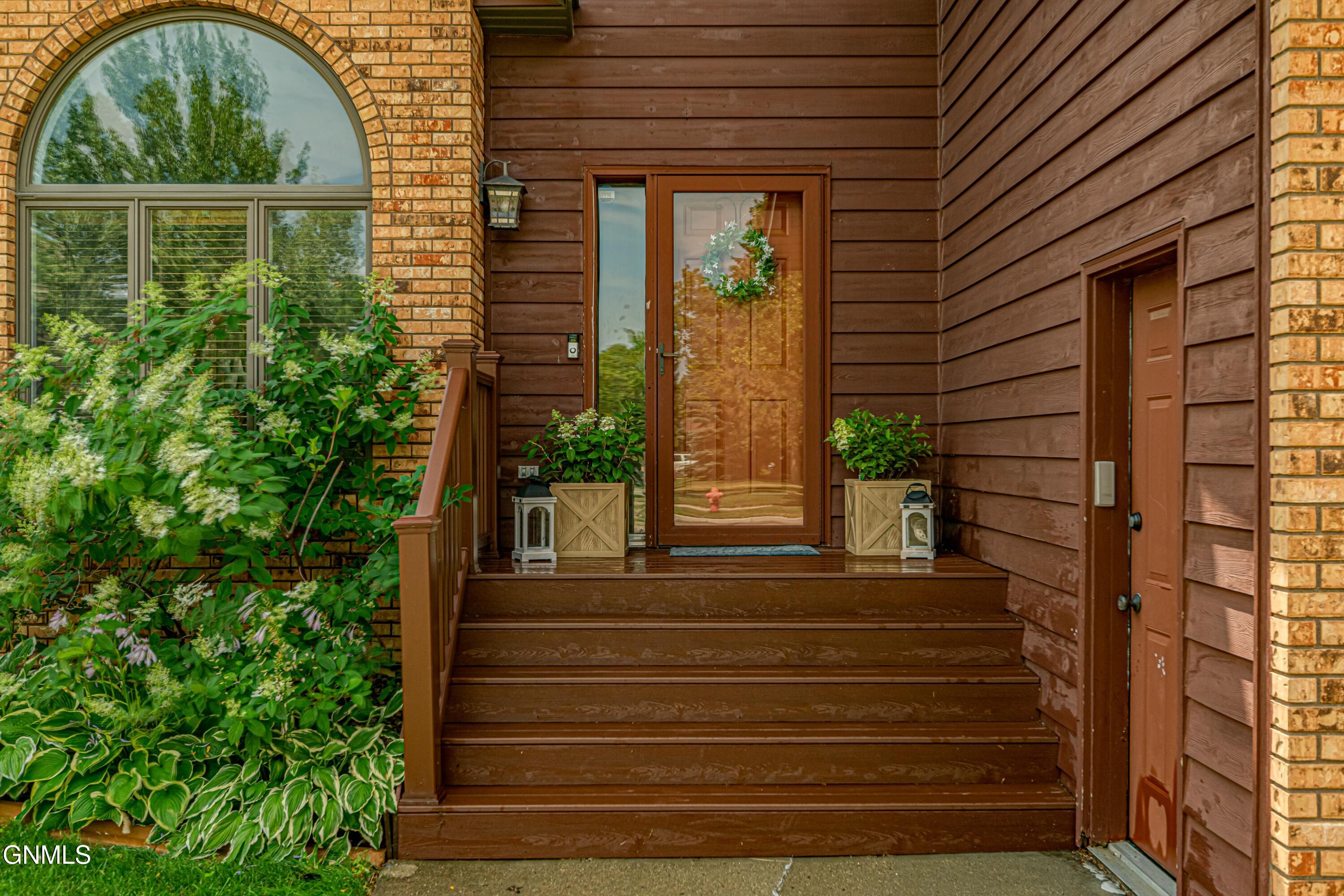 property viewer photo 2