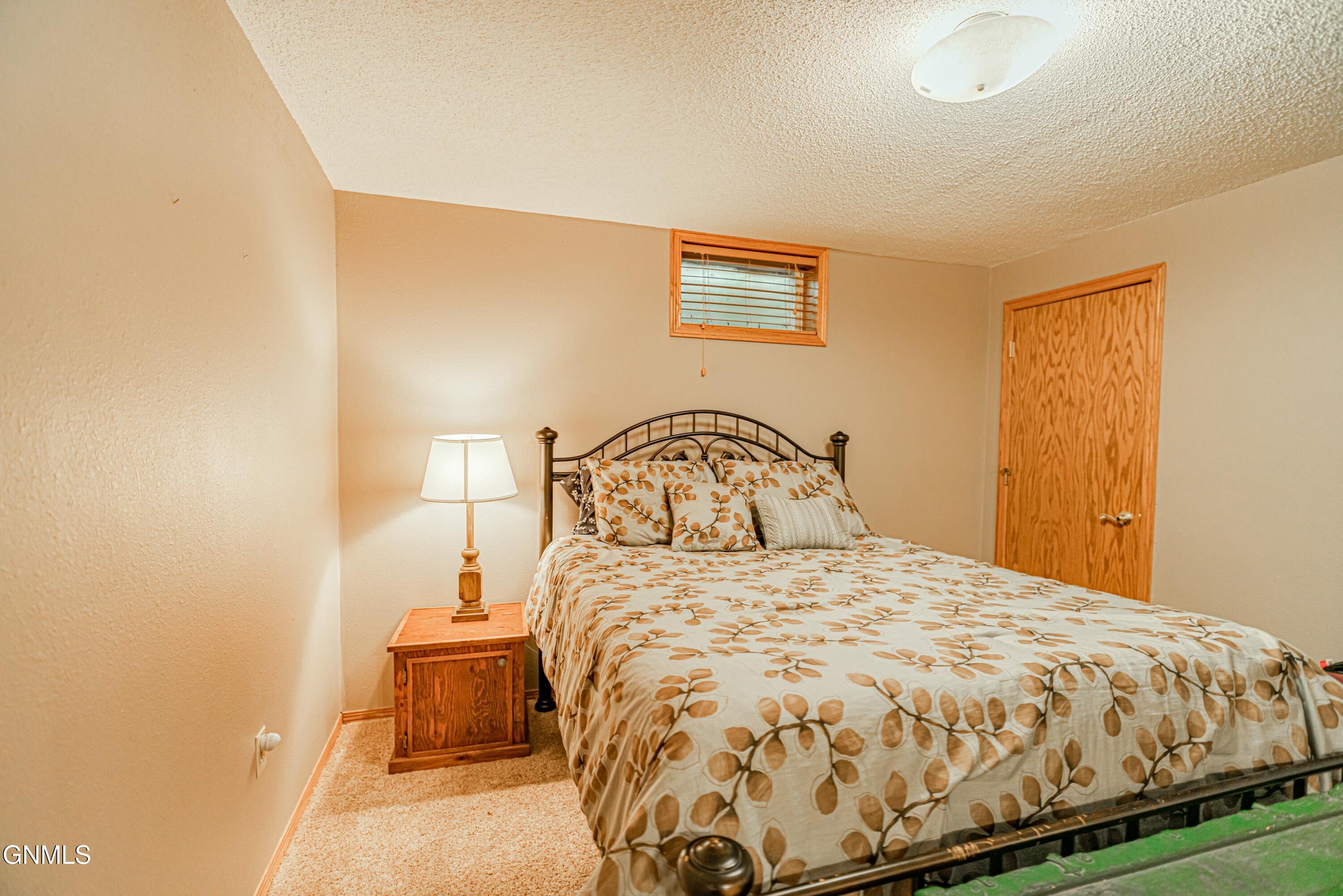 property viewer photo 24