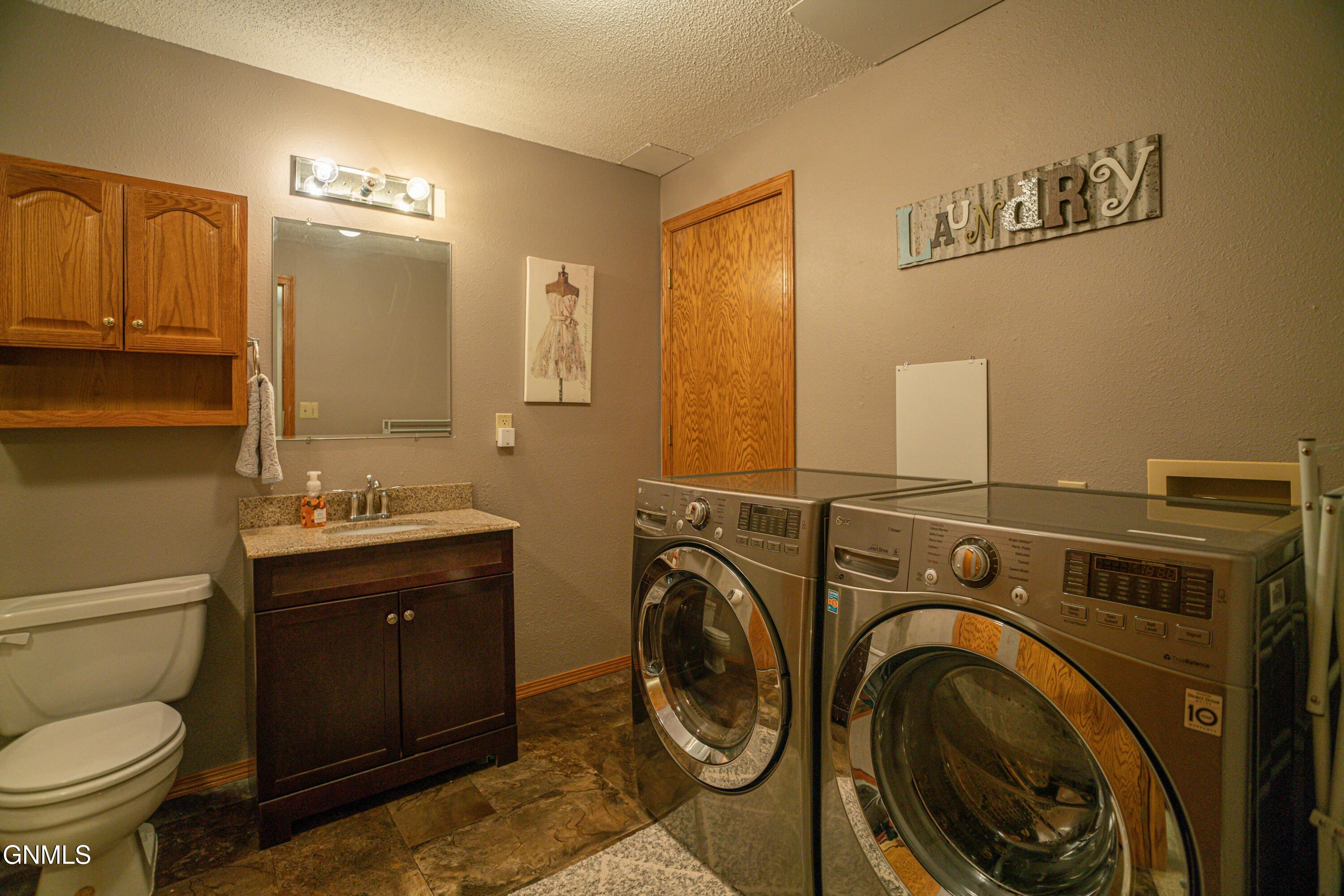 property viewer photo 25