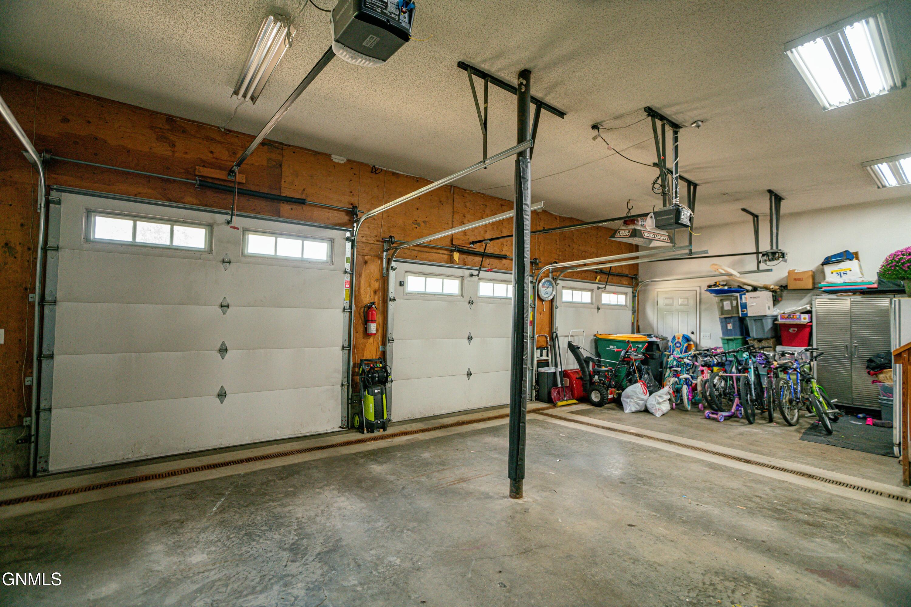 property viewer photo 26