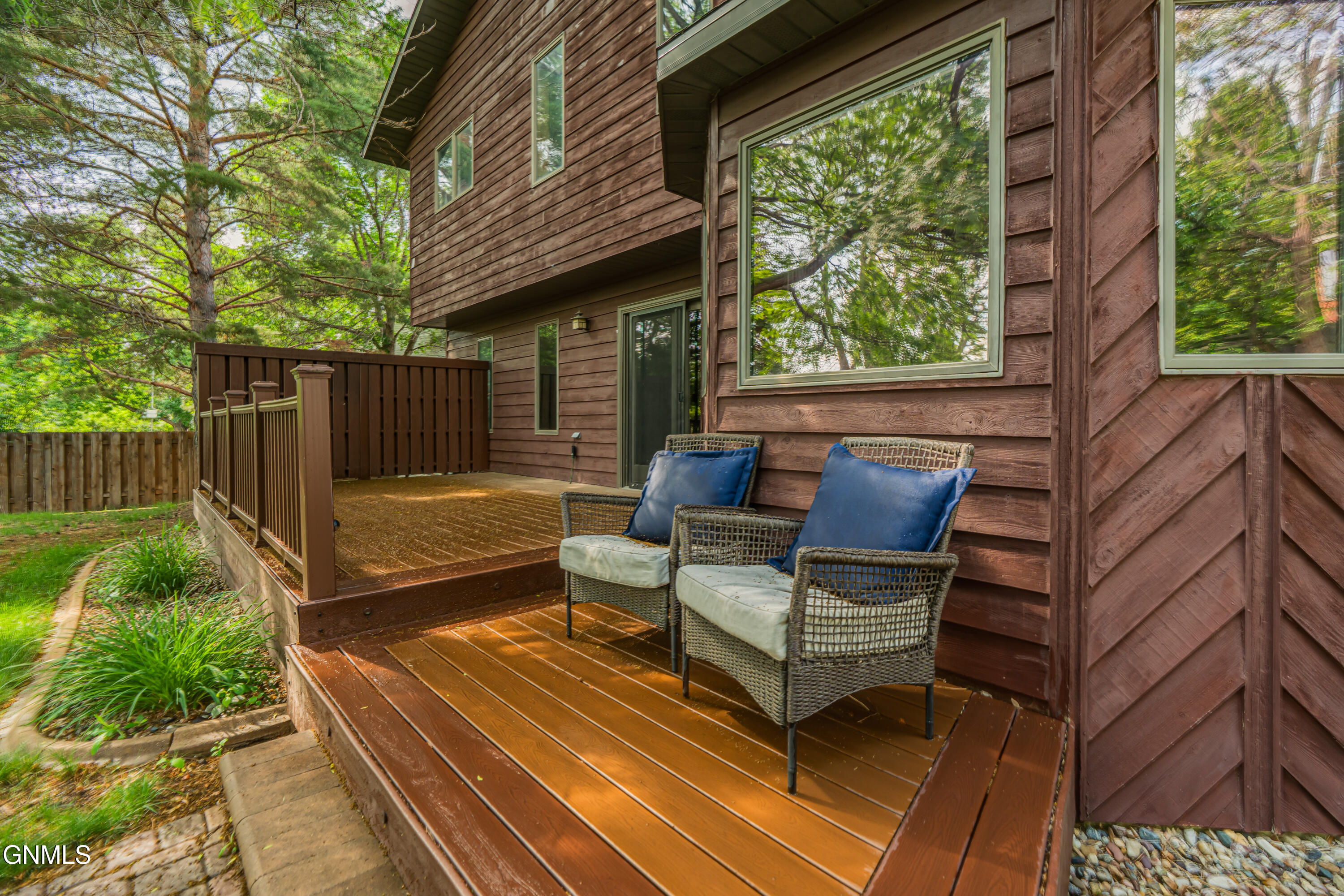 property viewer photo 31