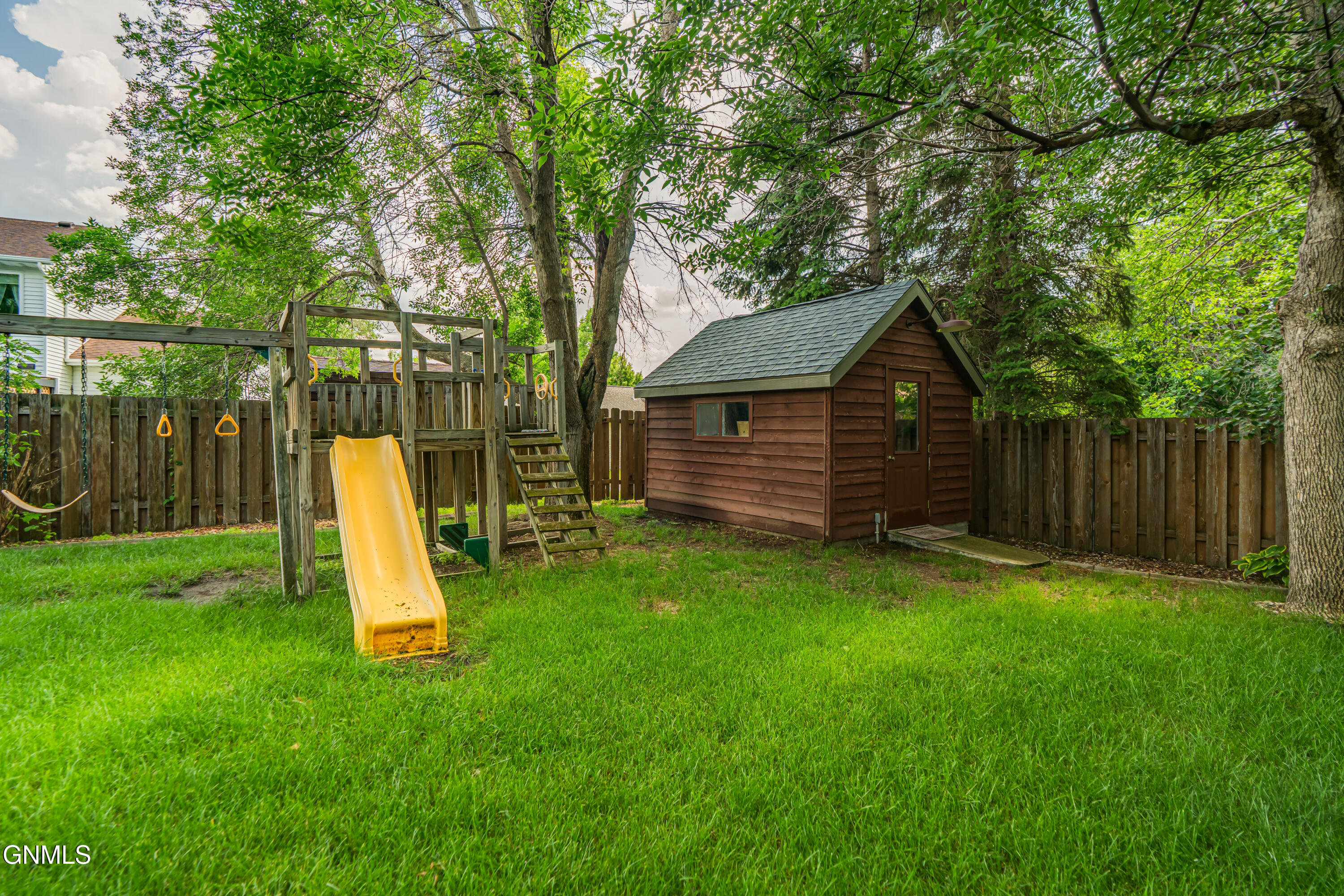 property viewer photo 32
