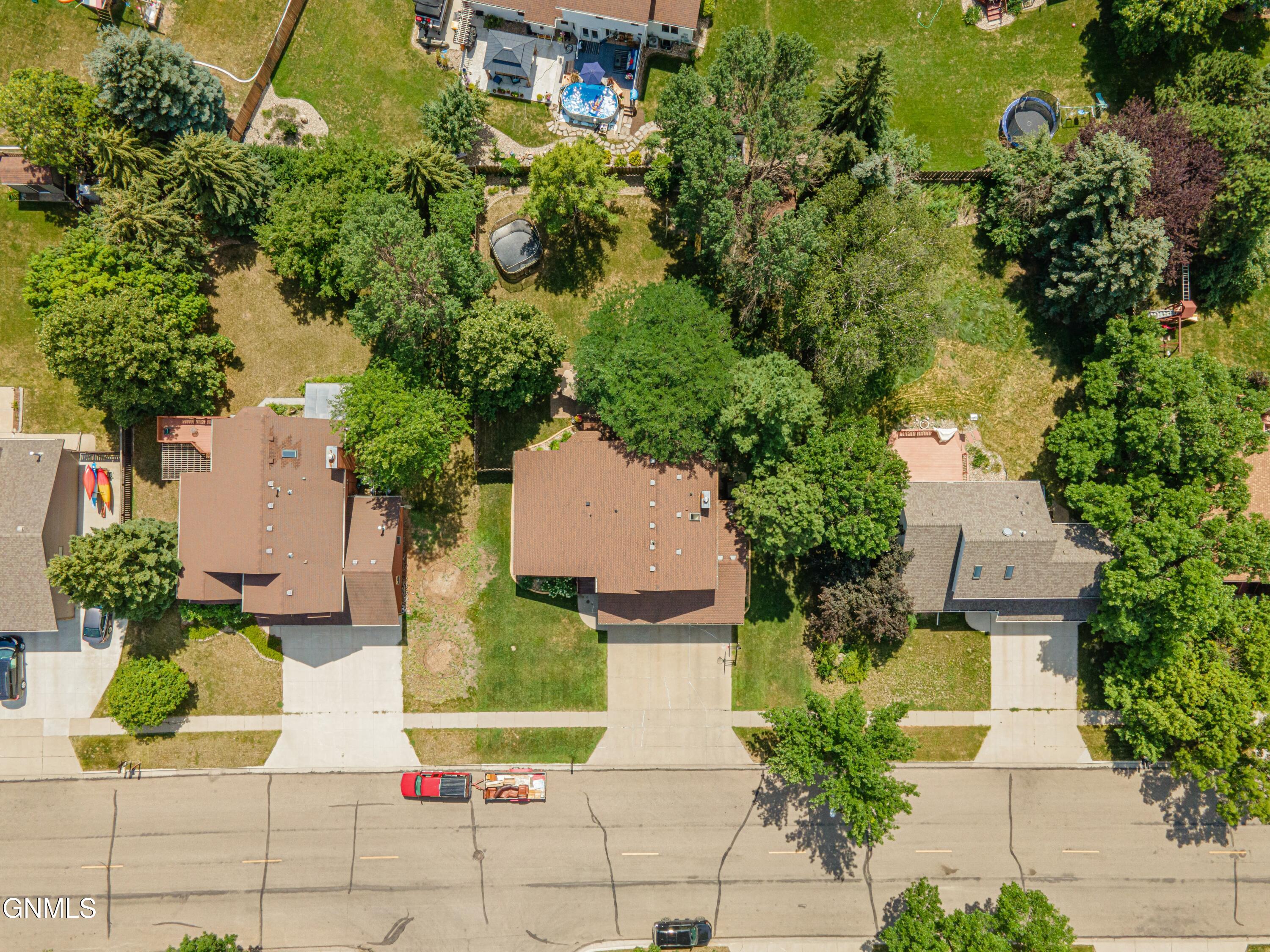 property viewer photo 34