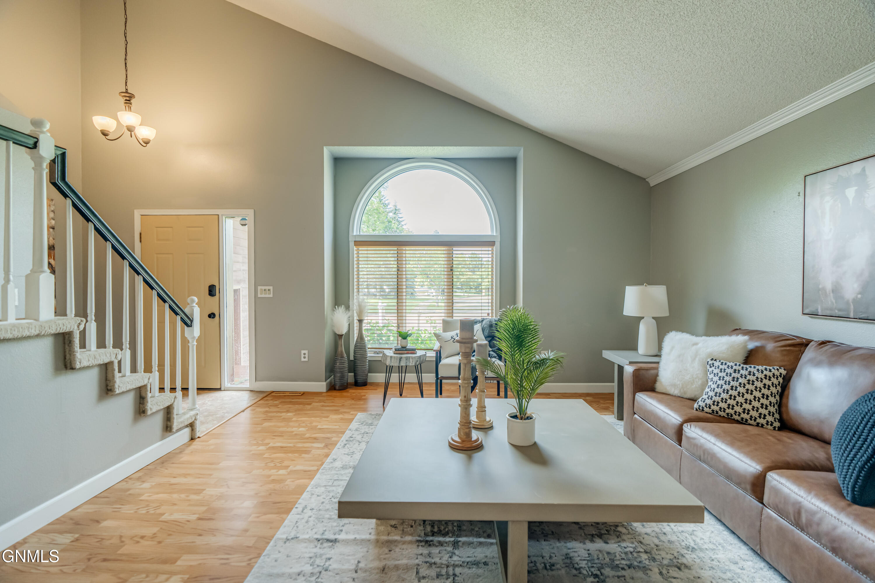property viewer photo 42