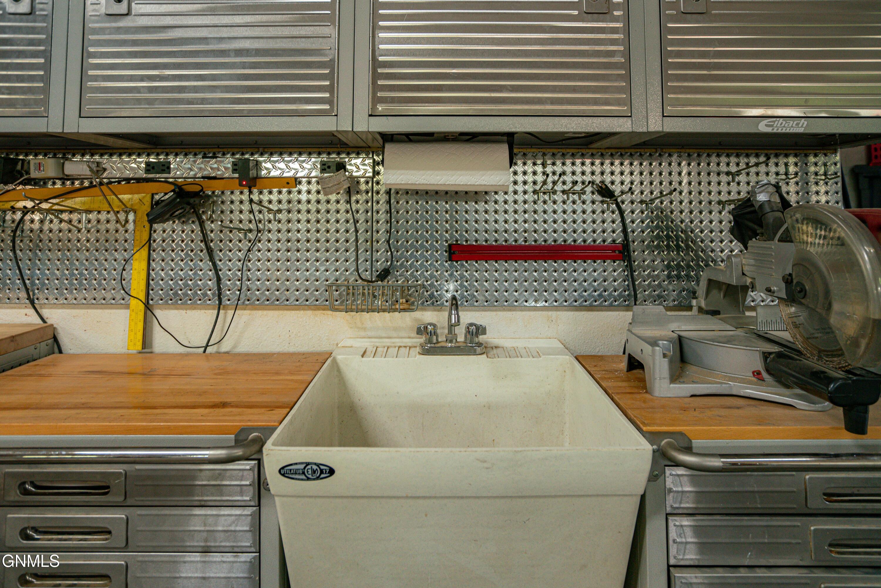 property viewer photo 79